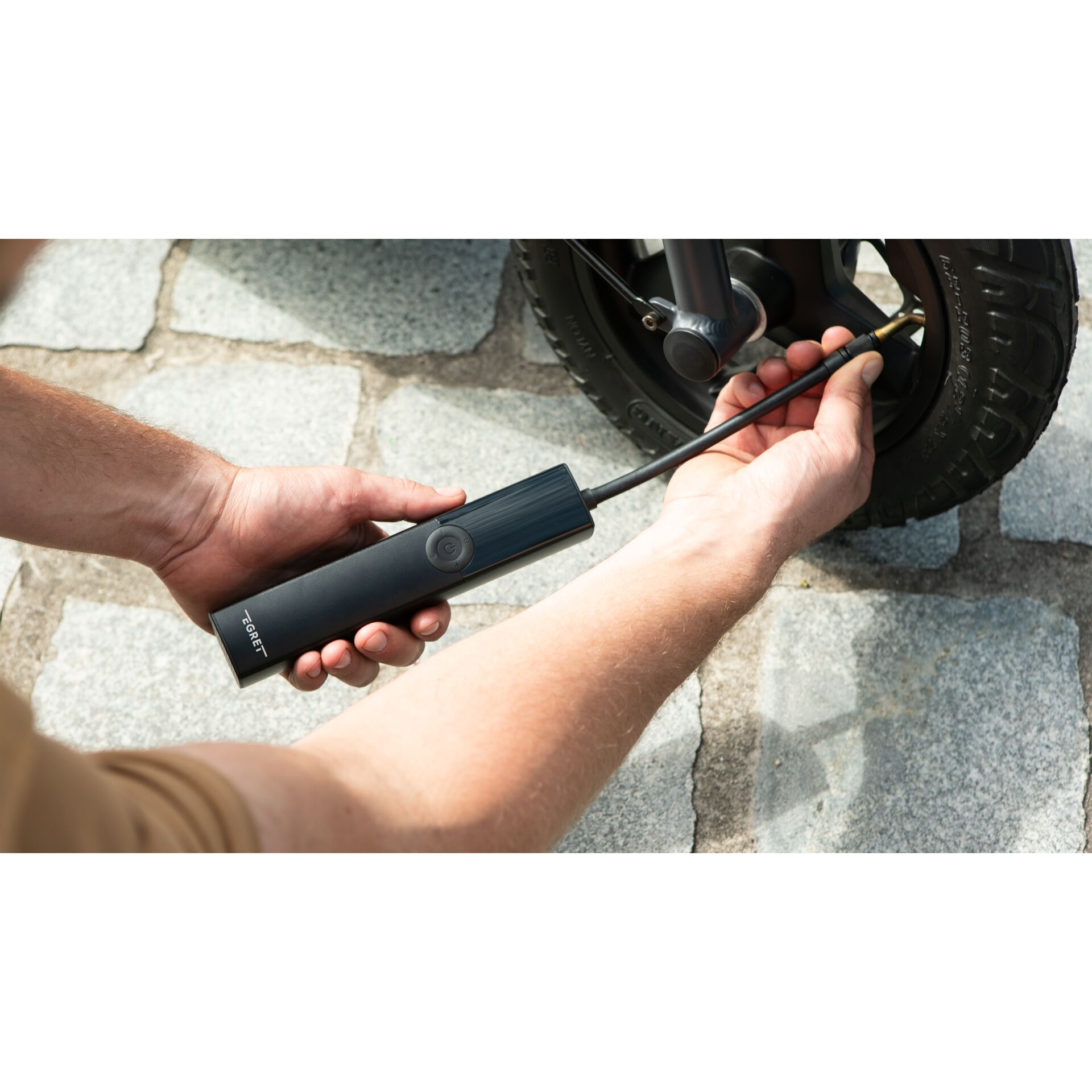 Leichtmetallfelge, Rad, Taktstock, Stock, Schraubenzieher, Leichtmetallfelge, Rad, Schlagstock, Stock, Schraubenzieher, Leichtmetallfelge, Rad, Schlagstock, Stock, Schraubenzieher, Leichtmetallfelge, Rad, Schlagstock, Stock, Schraubenzieher