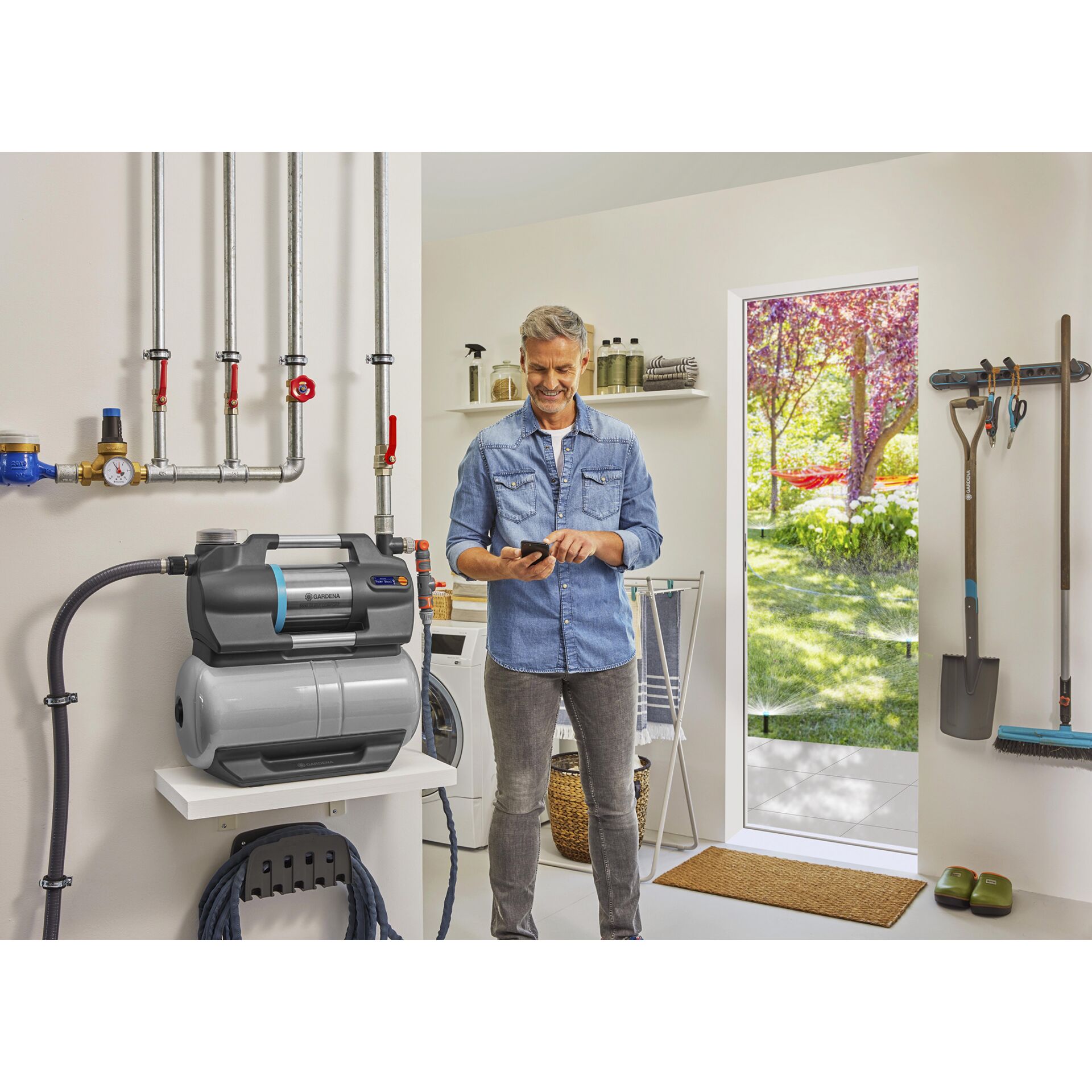 Innenarchitektur, Computerausrüstung, Schaufel, Mann, Person