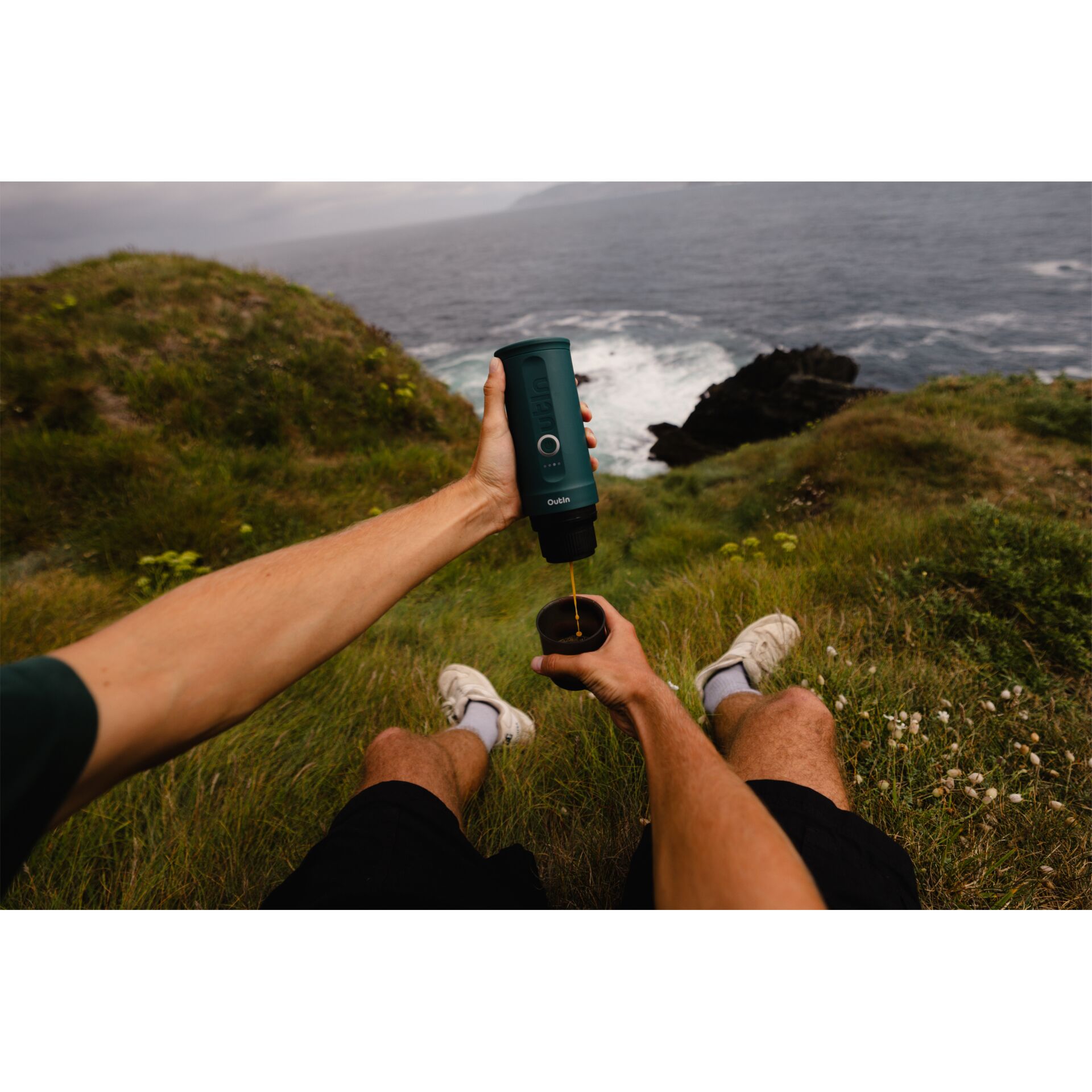 Photographie, Elektrische Bohrmaschine, Gras, Selfie, Schuh