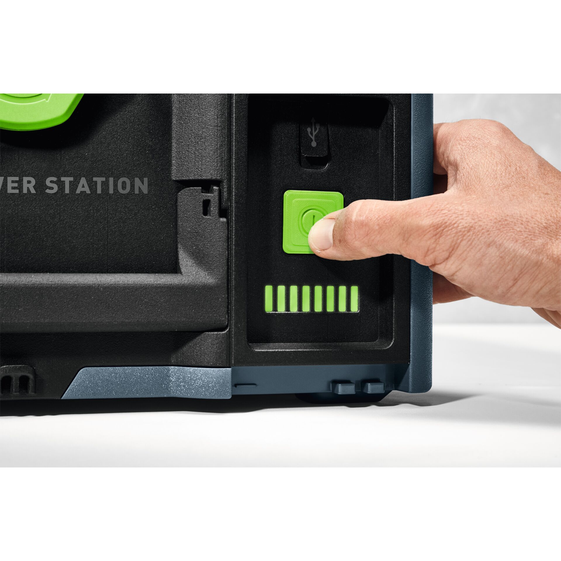 akku, lader, grünerKnopf, usb-port, Batteriestatus