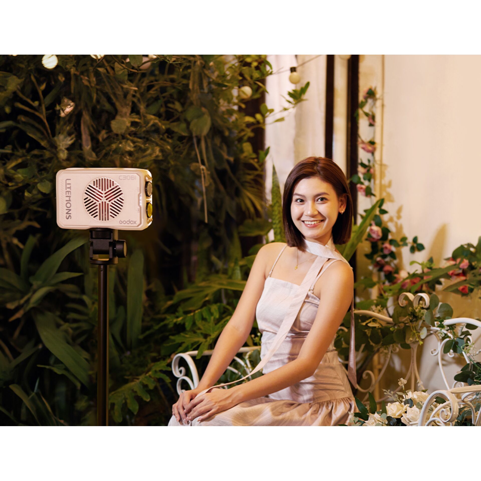 Formelle Kleidung, Kleid, Kopf, Gesicht, Abendkleid