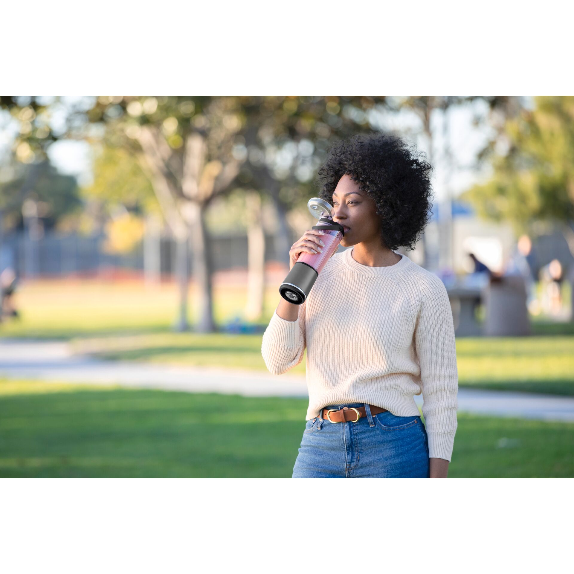 Elektrisches Gerät, Mikrophon, Flasche, Shaker