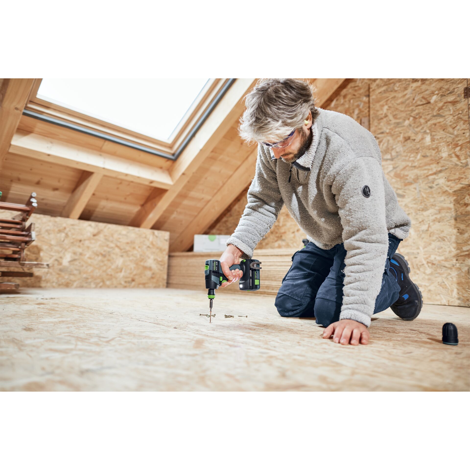 Gerät, Elektrische Bohrmaschine, Werkzeug, Drinnen, Innenarchitektur