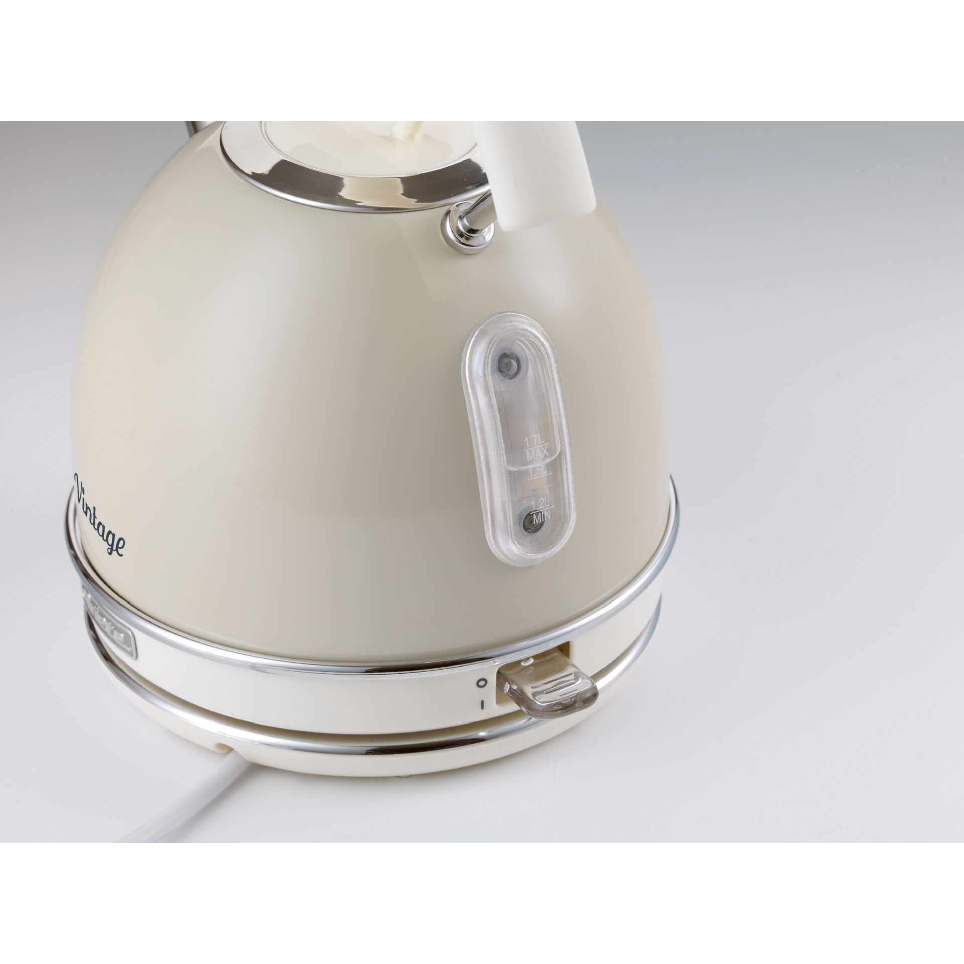 kettle, electric kettle, cream, retro, manual switch