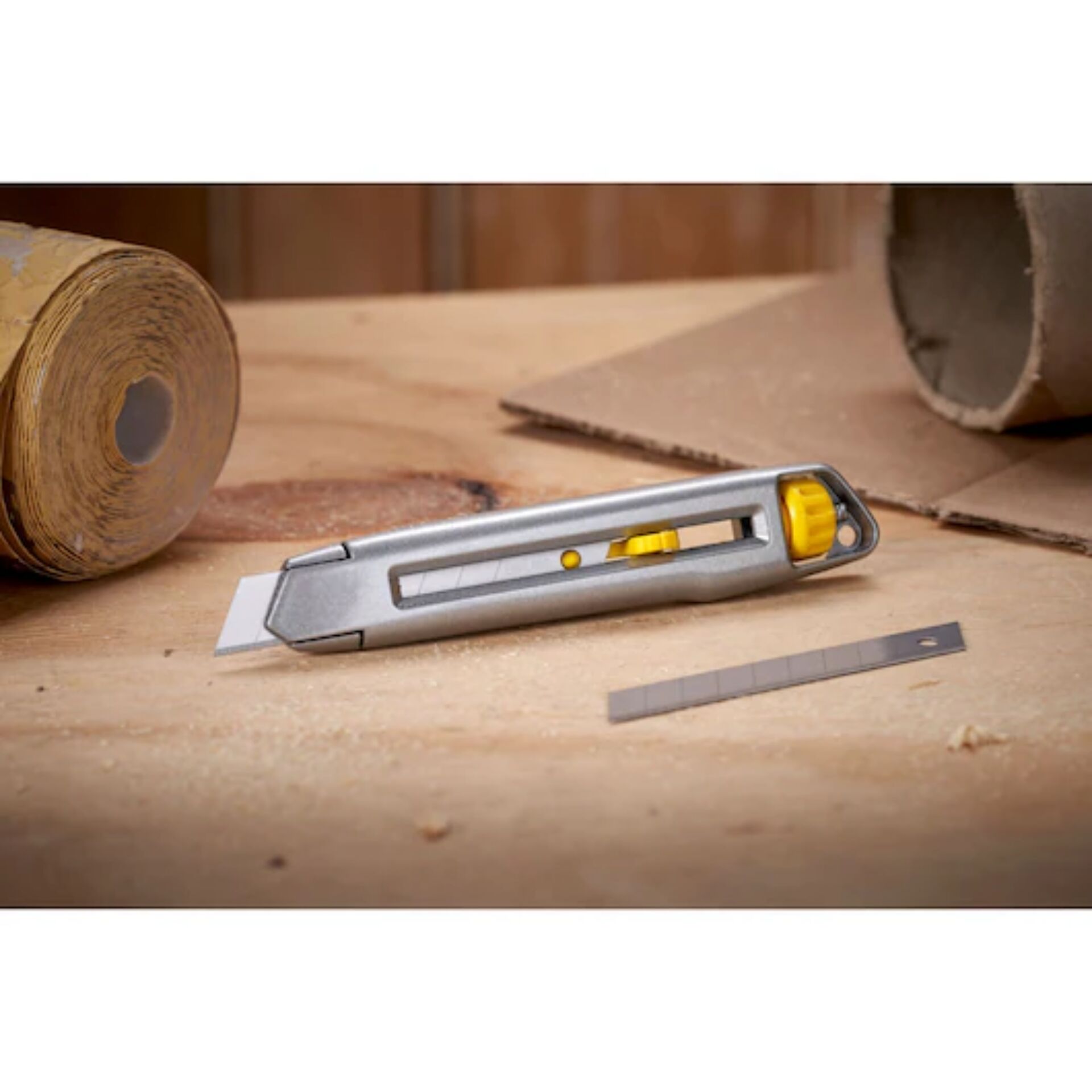 utility knife, box cutter, rotary blade, box cutter blade, craft knife