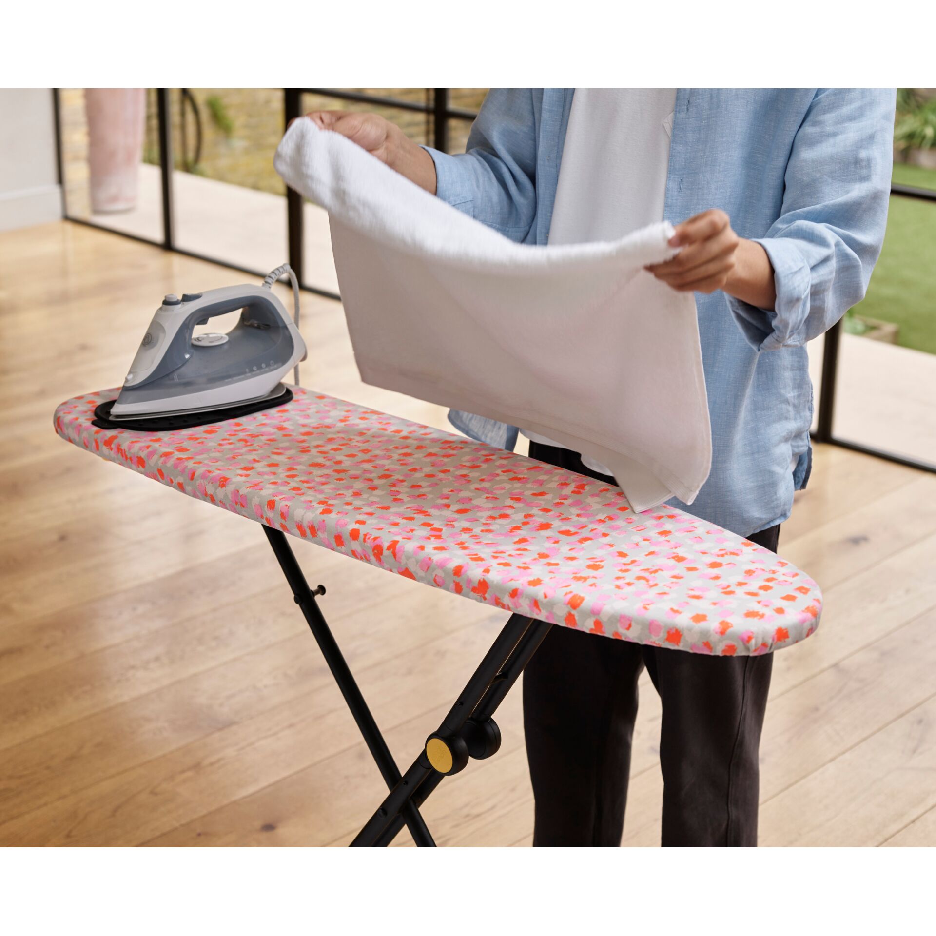 Person, Mobiliar, Tabelle