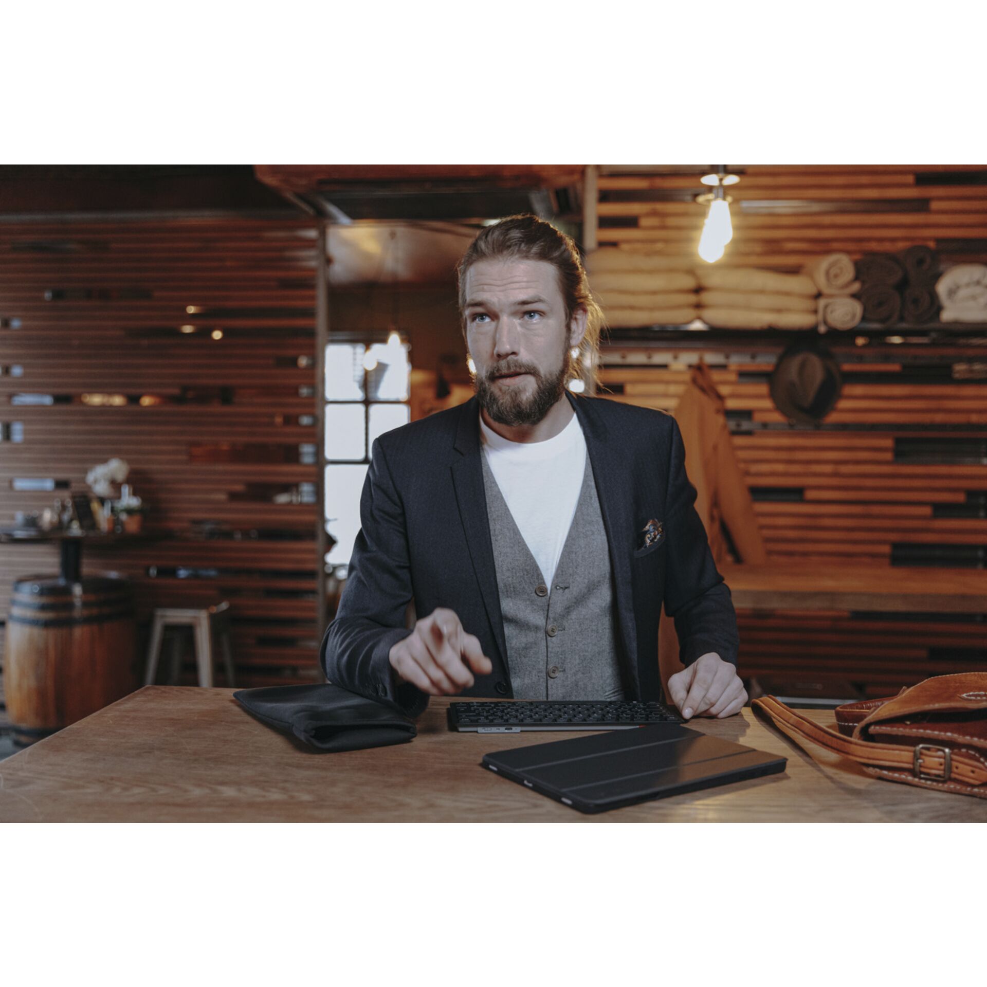 Innenarchitektur, Laptop, Tabelle, Mann, Person