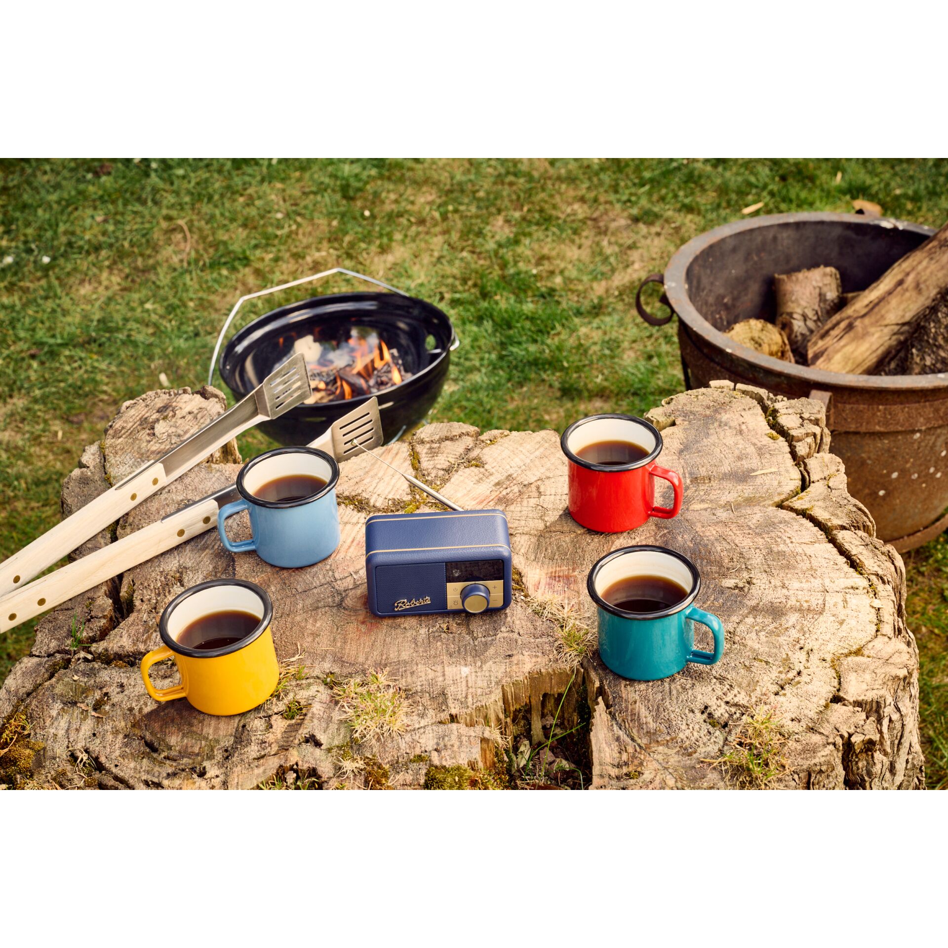 camping, campfire, becher, kocher, radio