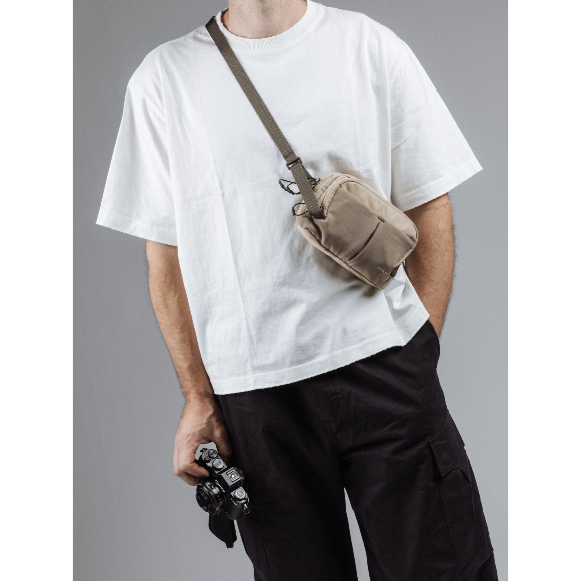 Umhängetasche, Crossbody-Tasche, beige, schmal, Kameratasche