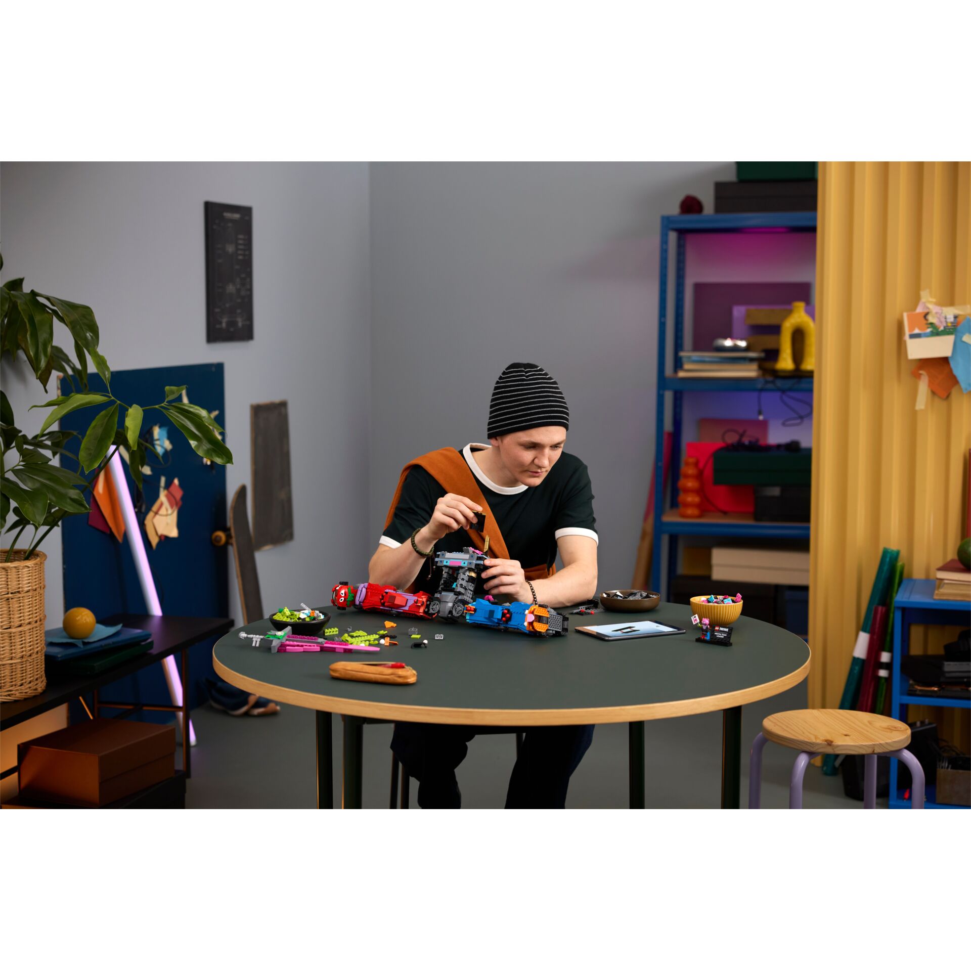 Drinnen, Innenarchitektur, Tabelle, Schreibtisch, Person