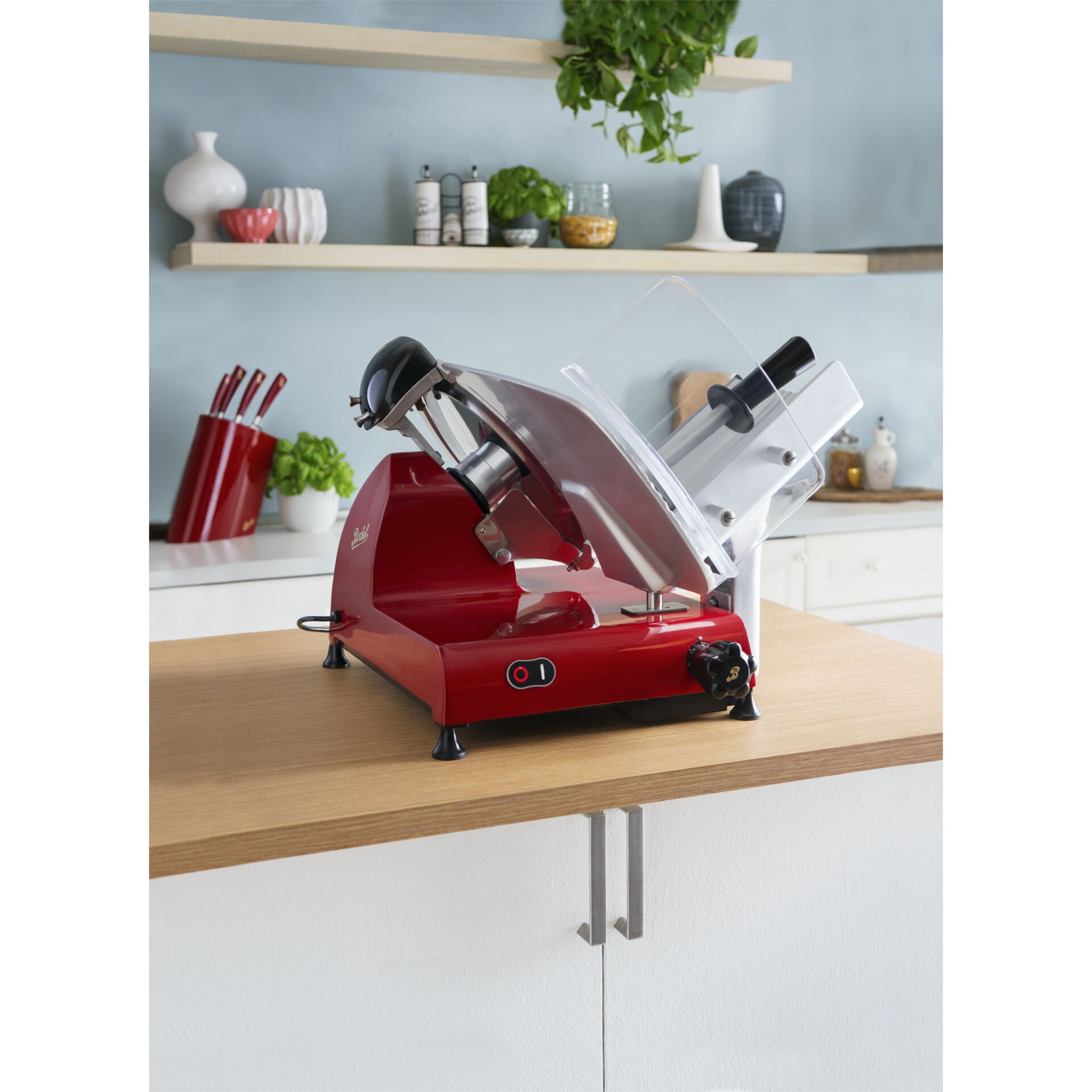 elektrischer schneideautomat, slicer, rot, küchenmaschine, auslauf?