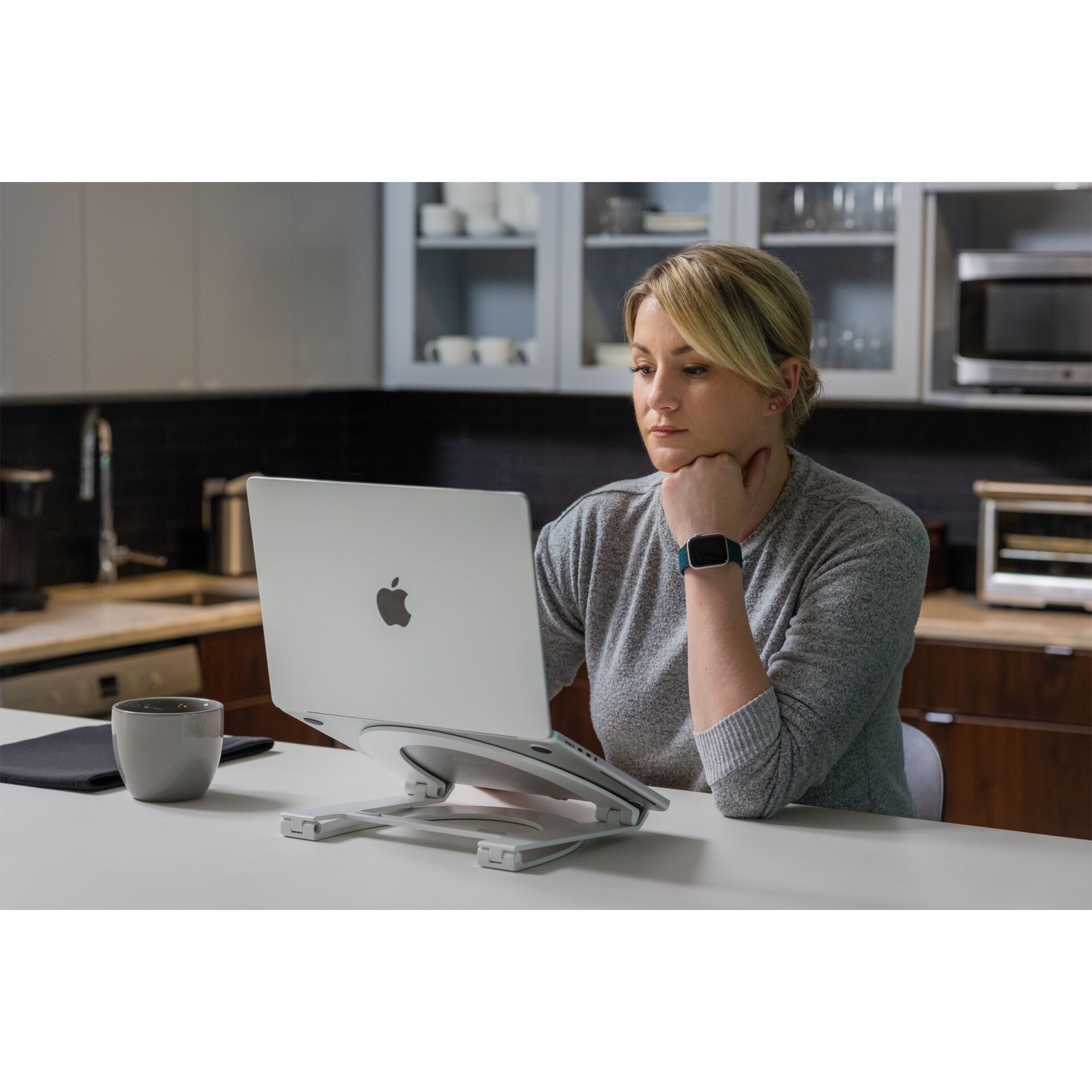 Laptop, PC, Armbanduhr, Person, Frau