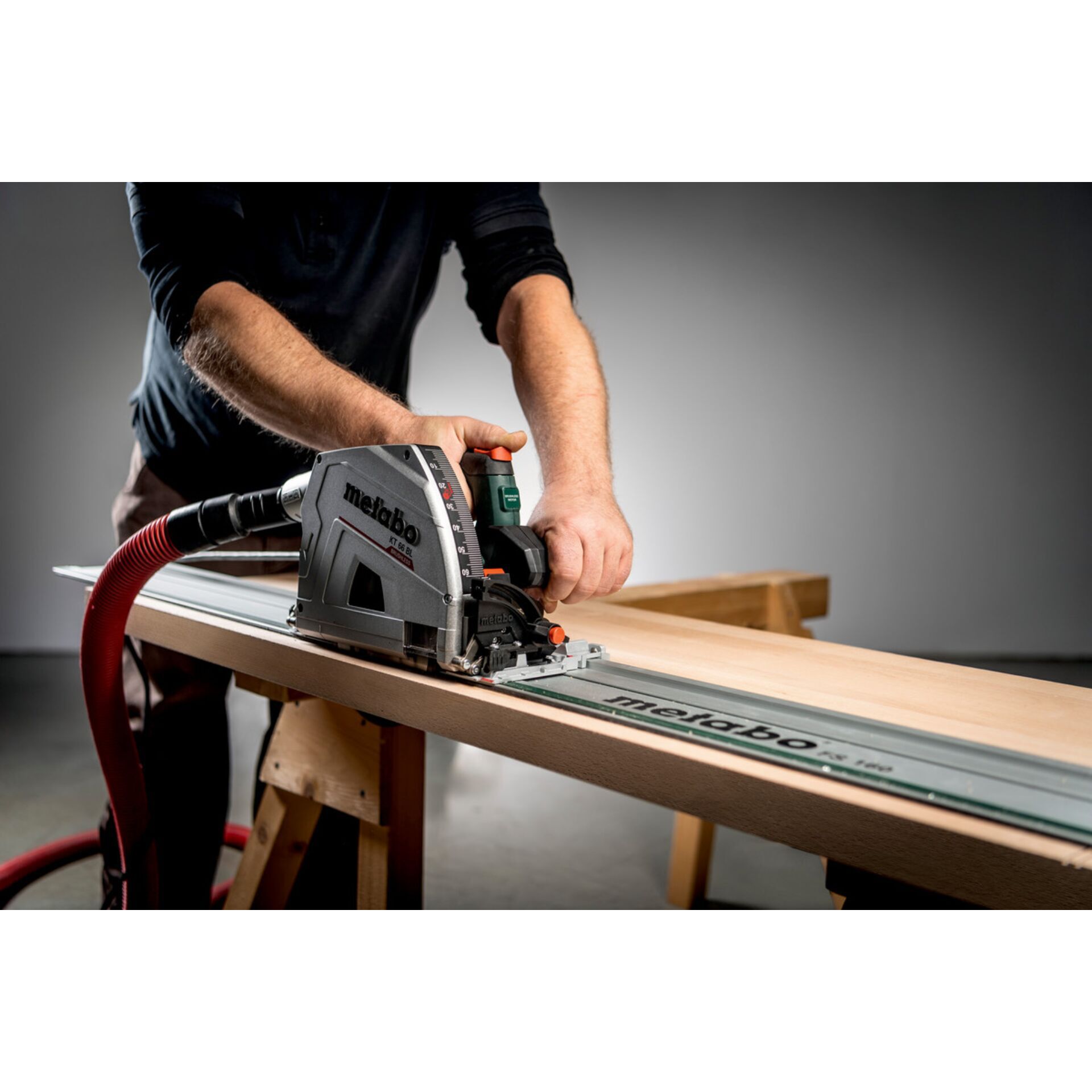 Stichsäge, Elektrische Säge, Holzwerkzeug, Führungsschiene, Werkbank