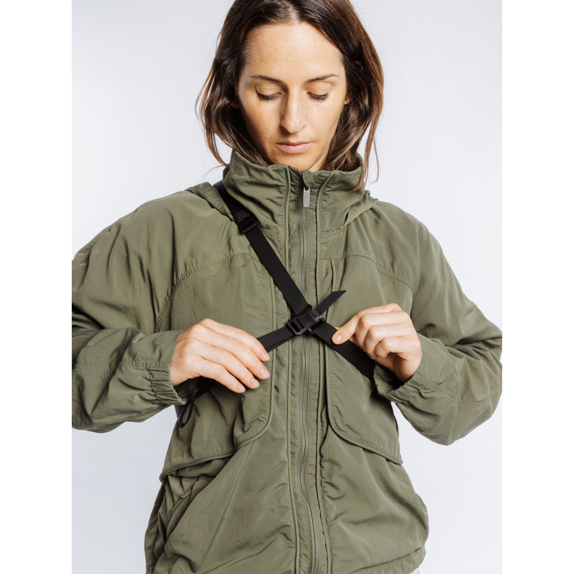 Hardshell-Jacke, Olivgrün, Vordere Reißverschluss, Verstellbarer Träger, Pufferstil