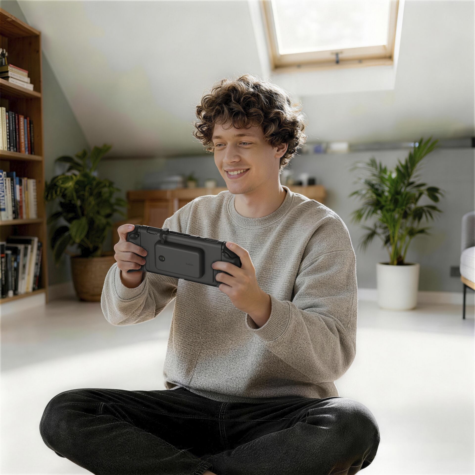  Gaming handheld,  Controller,  Portable console,  Game device,  Wireless