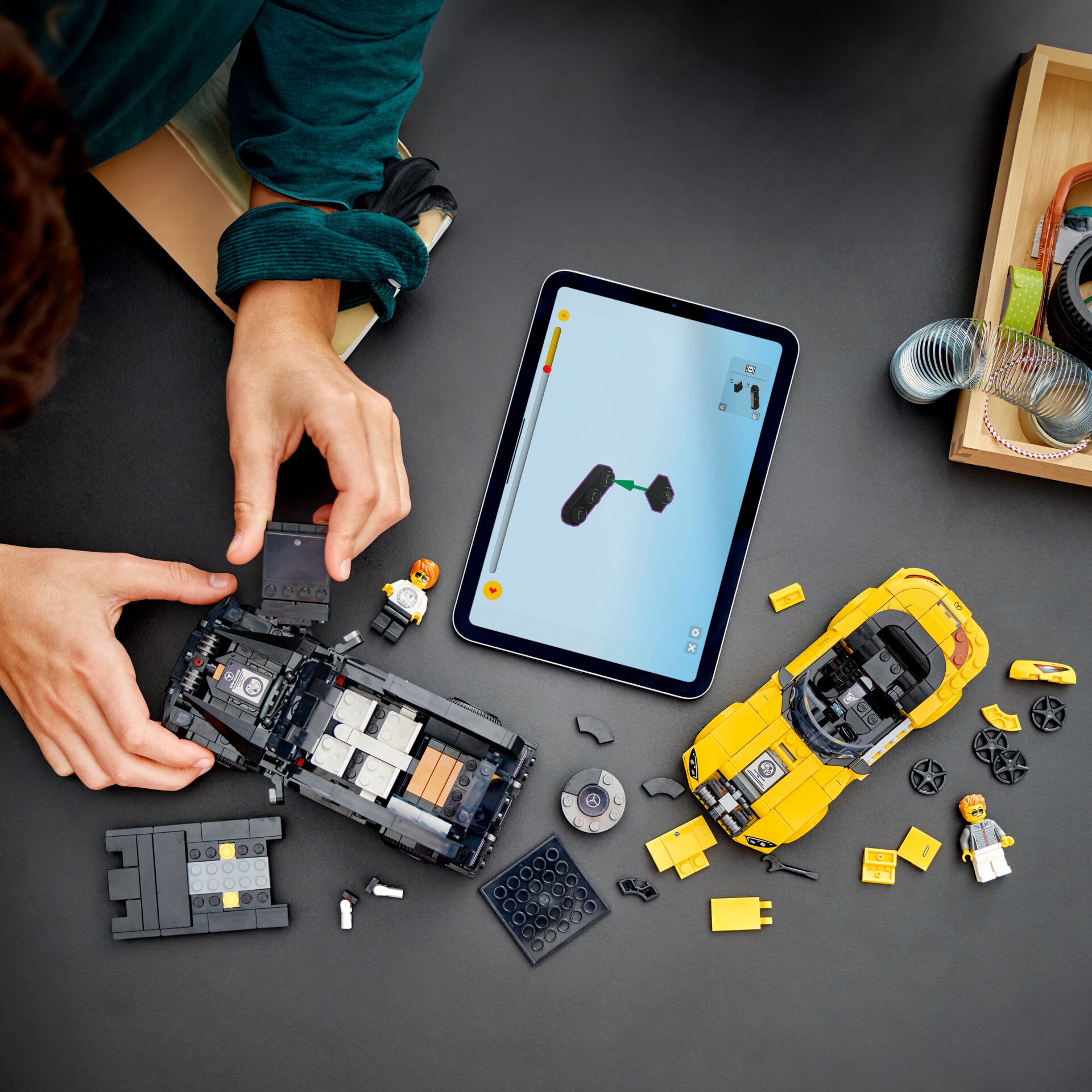 LEGO, Bausatz, Spielzeugauto, Modellauto, Tablet