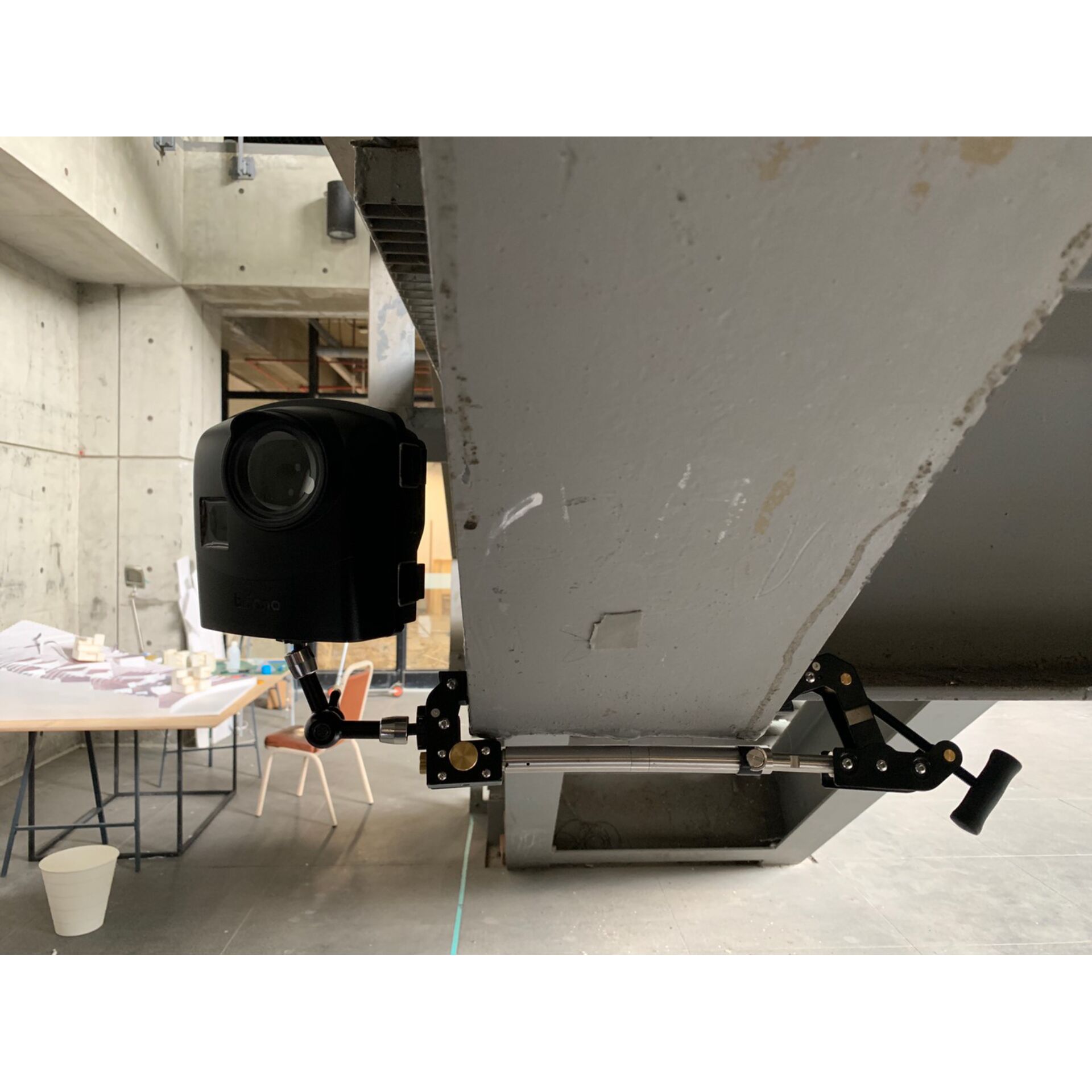 Drinnen, Innenarchitektur, Stuhl, Fußboden, Sprecher