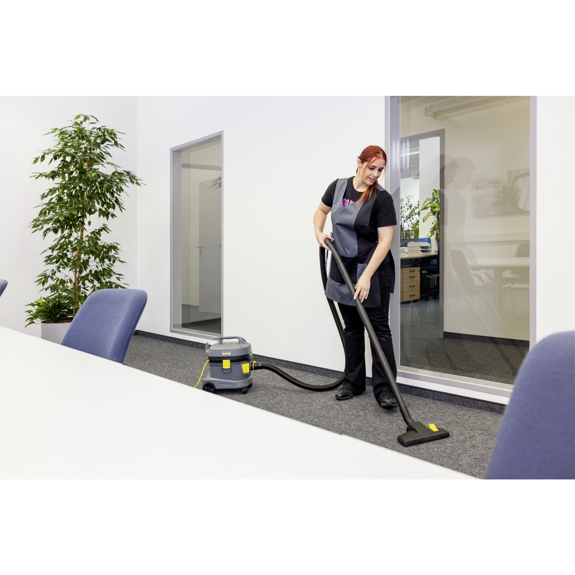 Reinigen, Person, Innenarchitektur, Schuh, Stuhl