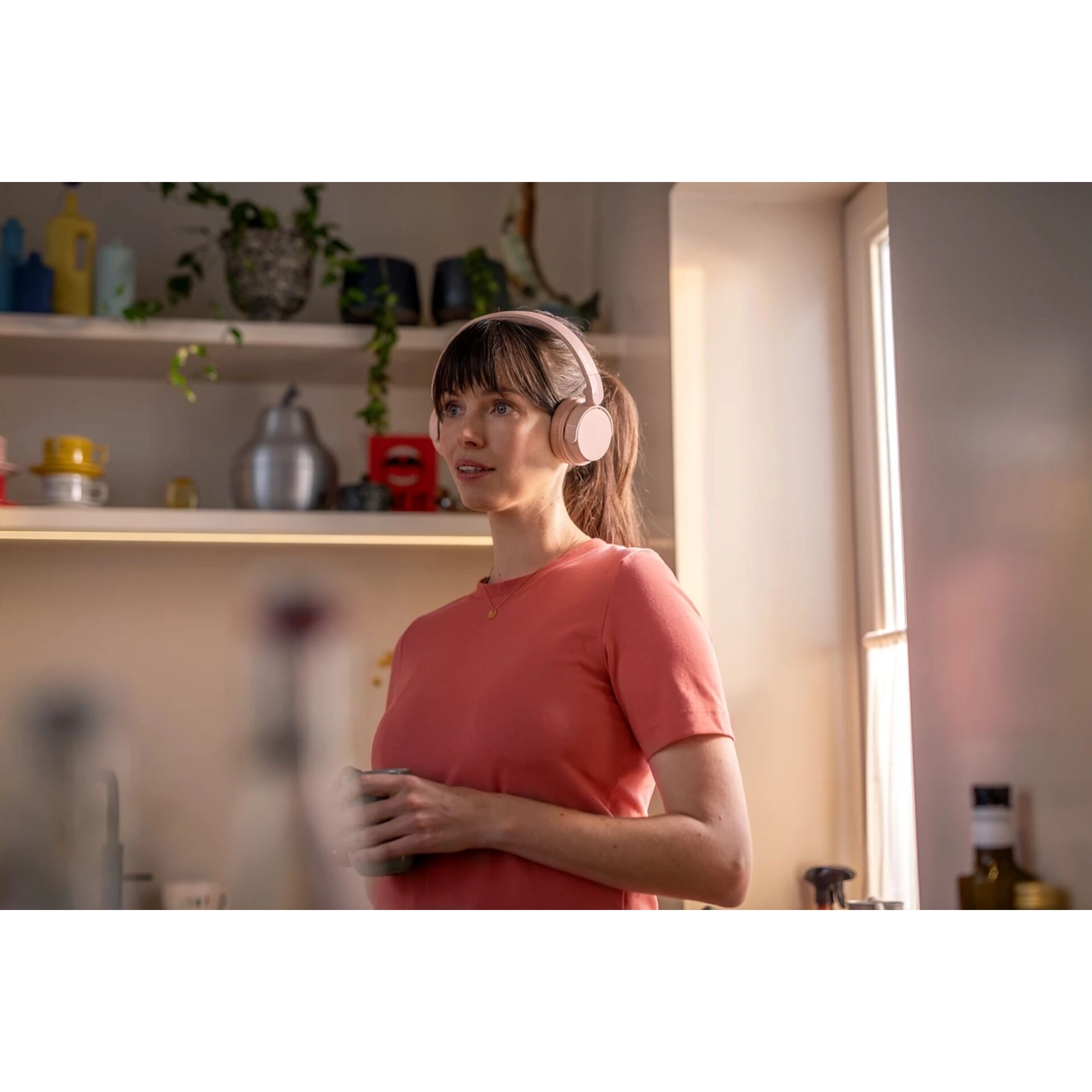 Innenarchitektur, Ärmel, Erwachsener, Person, Frau