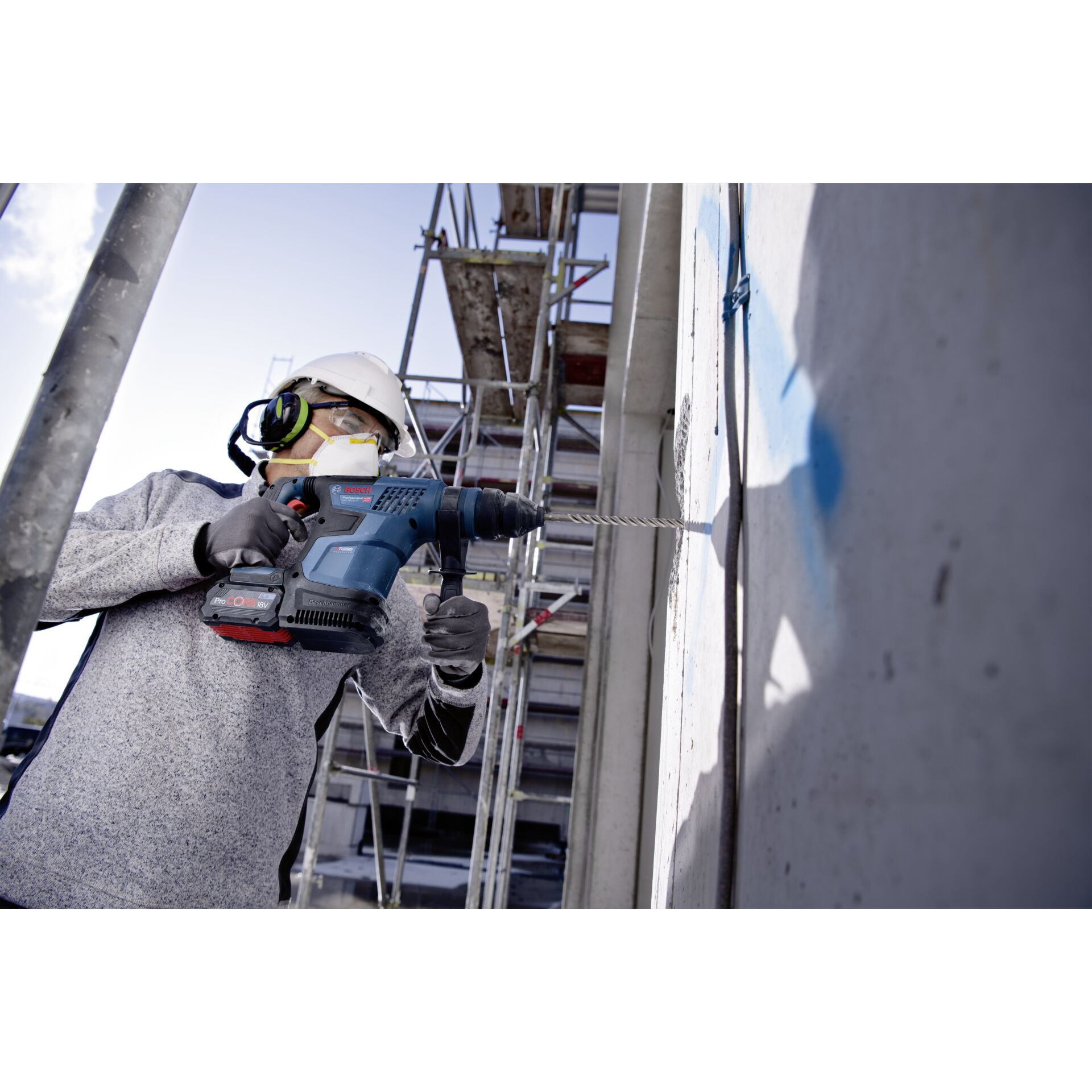 Person, Arbeiter, Elektrische Bohrmaschine, Werkzeug, Helm