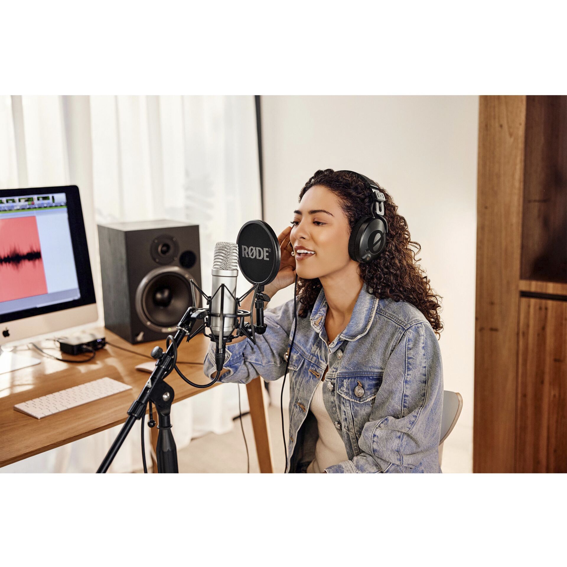 Sprecher, mikrofon, Kopfhörer, Person, Frau