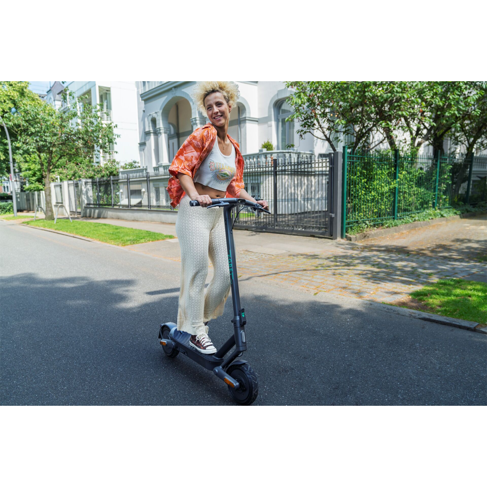 Roller, Transport, Fahrzeug, E-Scooter, Roller, Transport, Fahrzeug, E-Scooter, Roller, Transport, Fahrzeug, E-Scooter, Roller, Transport, Fahrzeug, E-Scooter, Roller, Transport, Fahrzeug, E-Scooter, Roller, Transport, Fahrzeug, E-Scooter