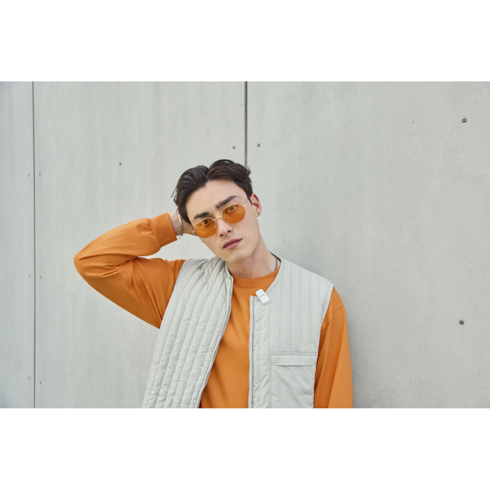 Gesicht, Kopf, Person, Langarm, Mann