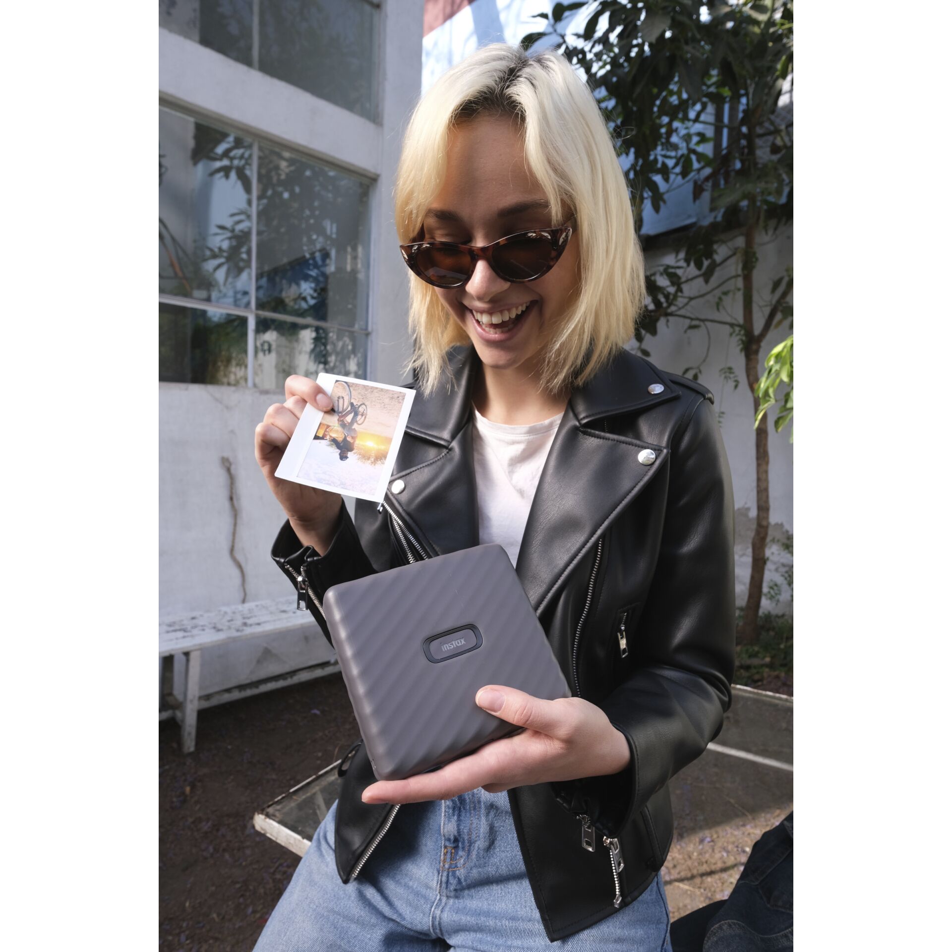 Bekleidung, Mantel, Jacke, Werbung, Geldbörse