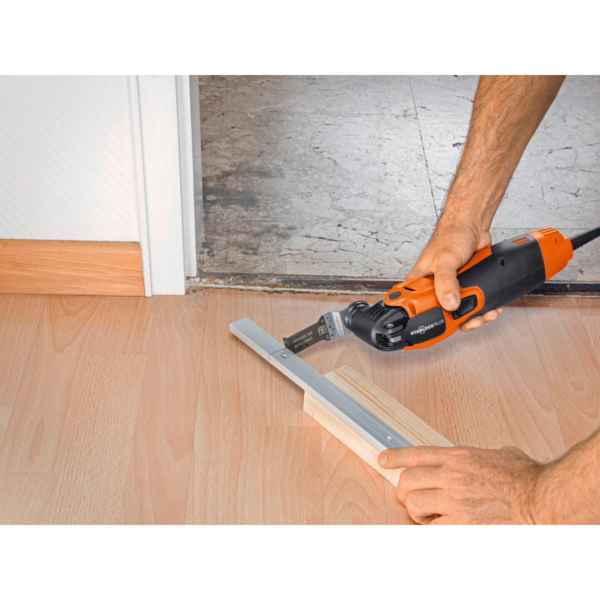 Drinnen, Innenarchitektur, Elektrische Bohrmaschine, Werkzeug, Holz