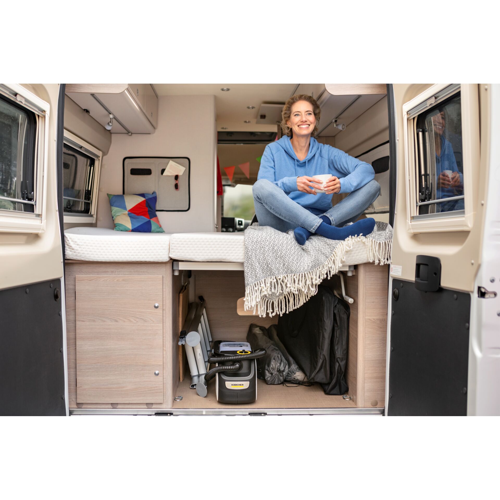 Wohnwagen, Lieferwagen, Person, Sitzen, Mobiliar