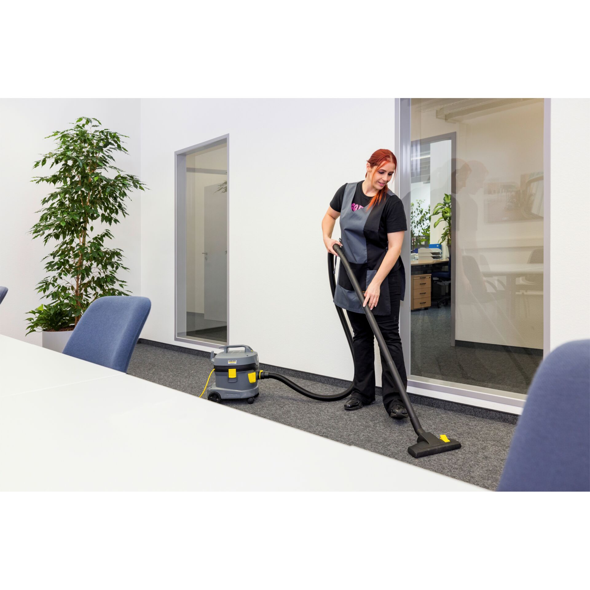 Reinigen, Person, Schuh, Innenarchitektur, Stuhl