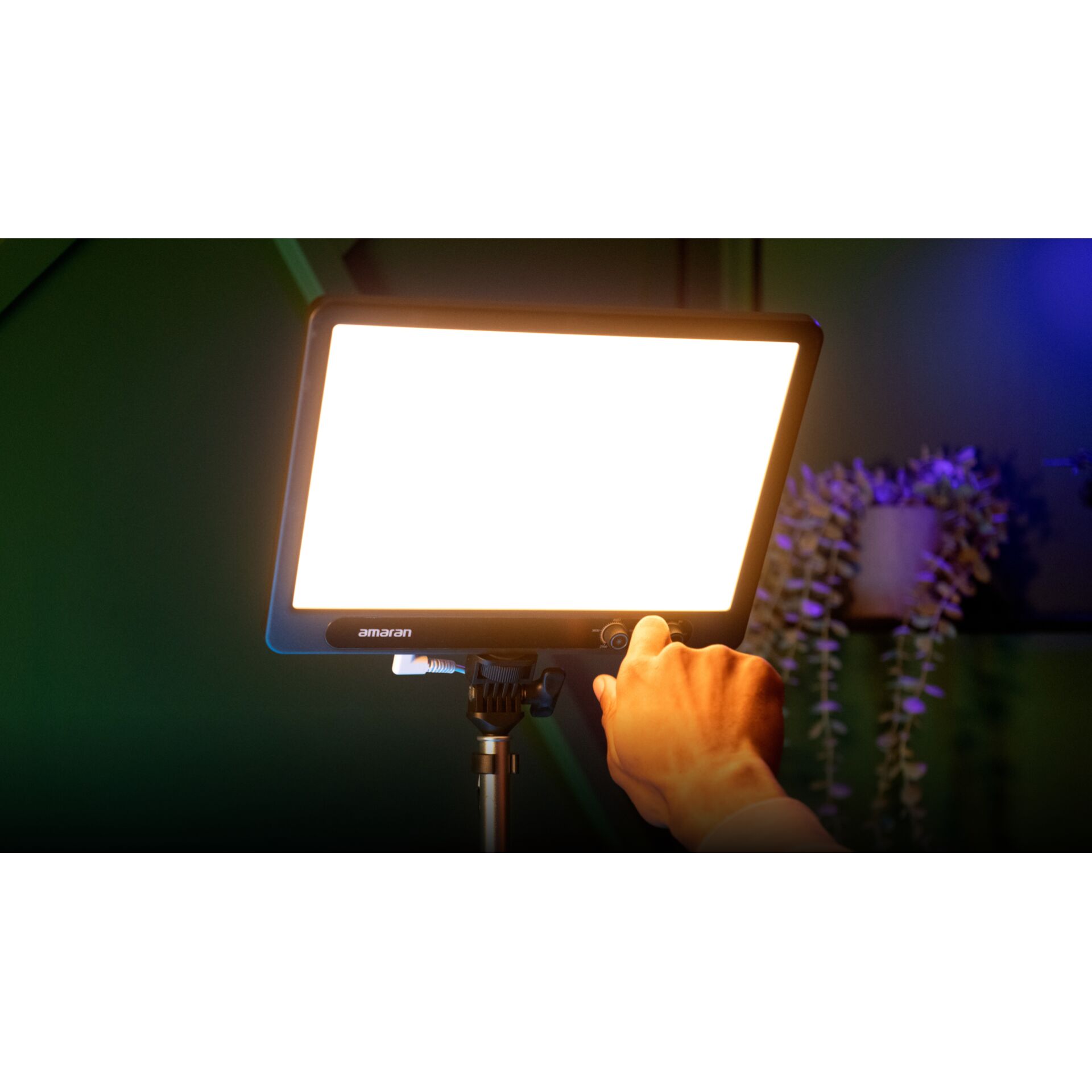 Beleuchtung, Bildschirm, Finger, Computerausrüstung, Überwachen