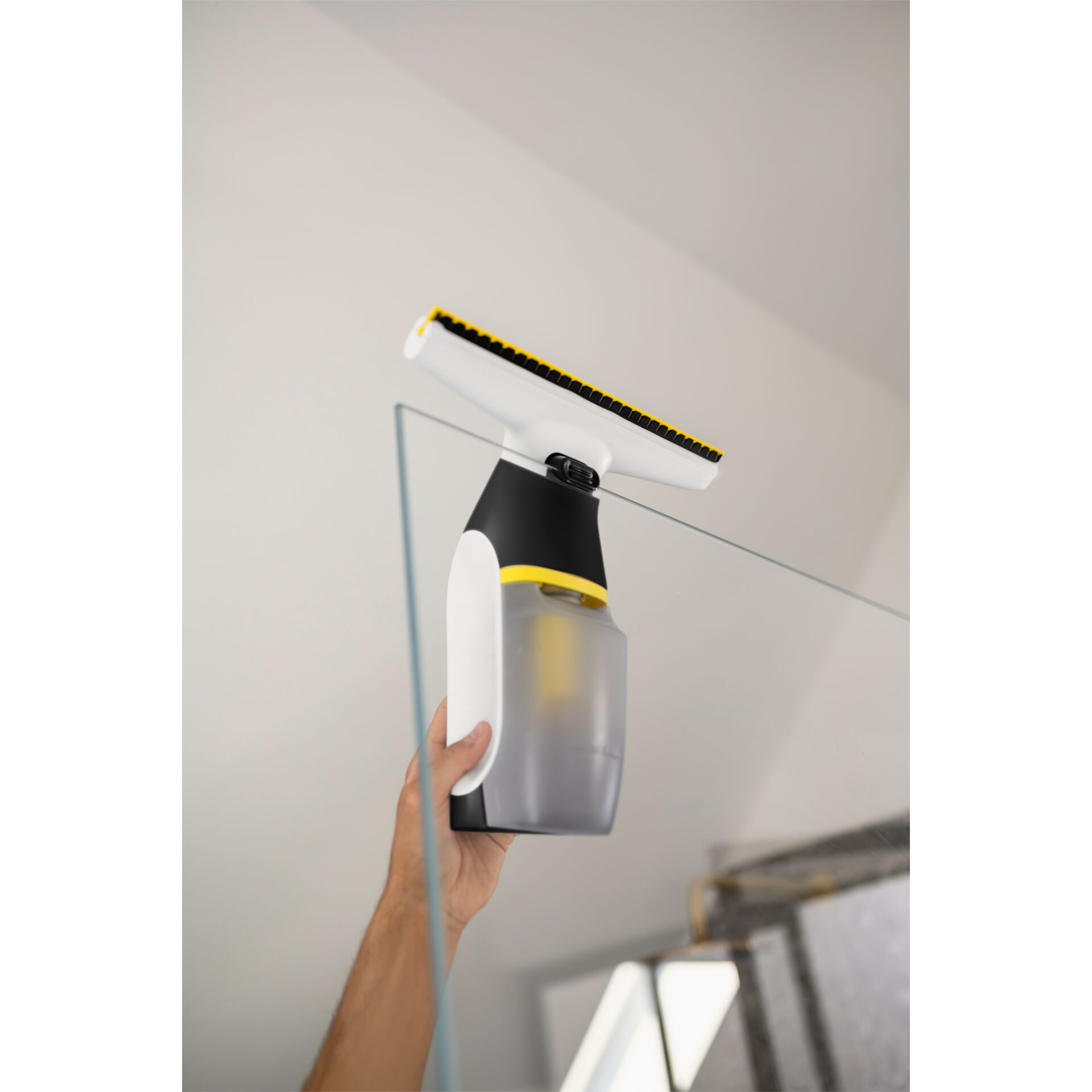 Fensterreiniger, Sprühflasche, Wischsystem, Schaber, Glasabzieher