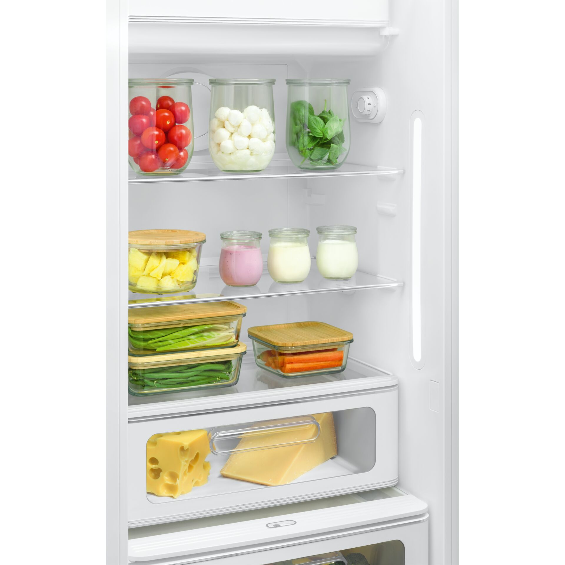 Fridge, Kühlfach, Gläser, Gemüse, Käse