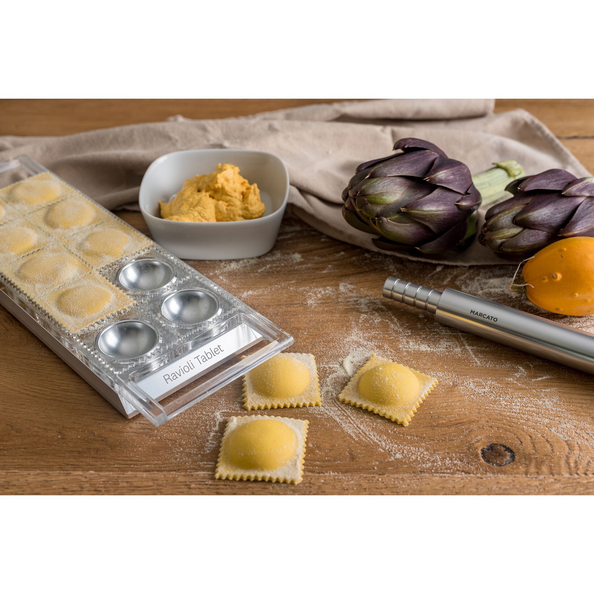 Ravioli, Pasta, Nudeln, Tablett-Ravioli, Pastateig
