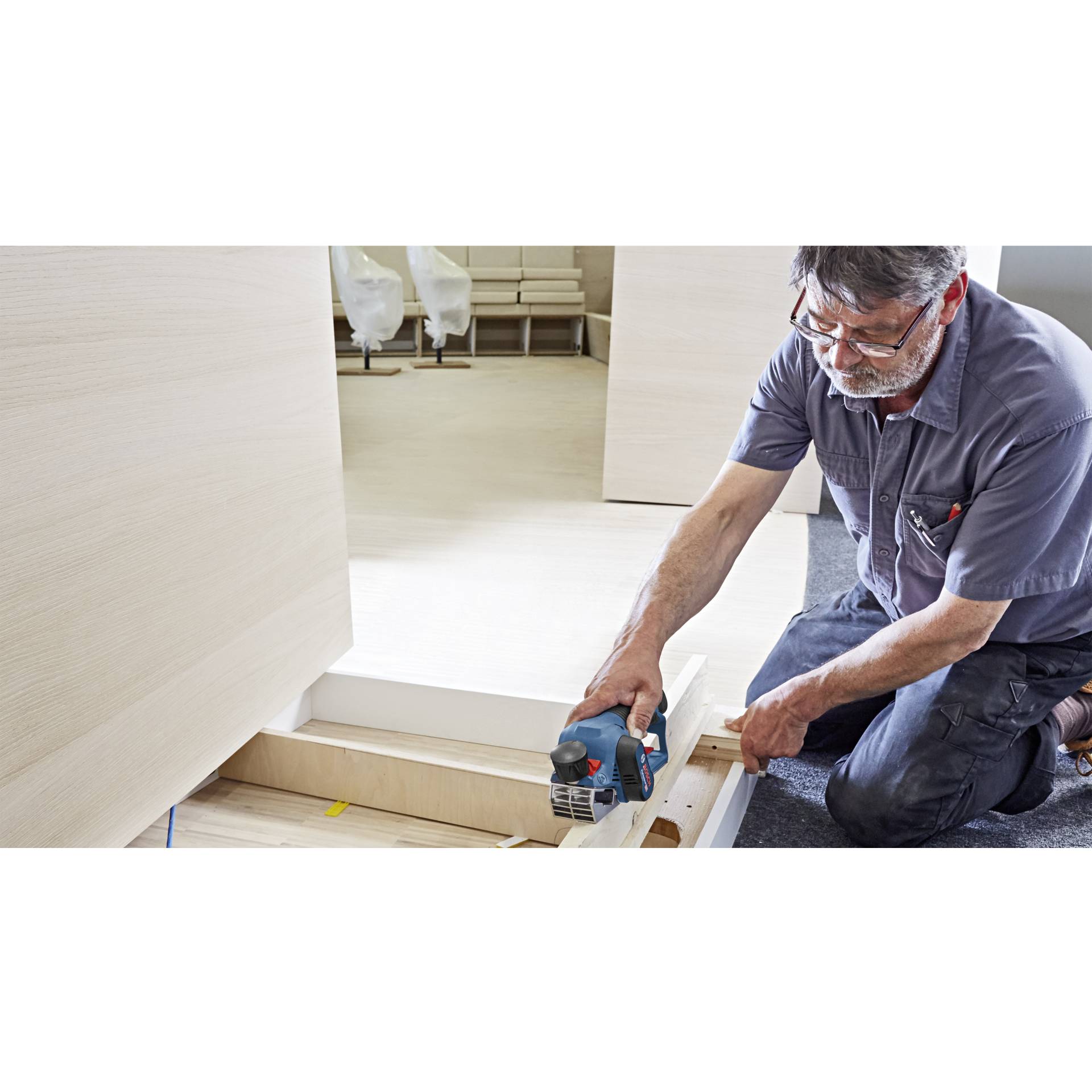 Erwachsener, Männlich, Mann, Person, Innenarchitektur