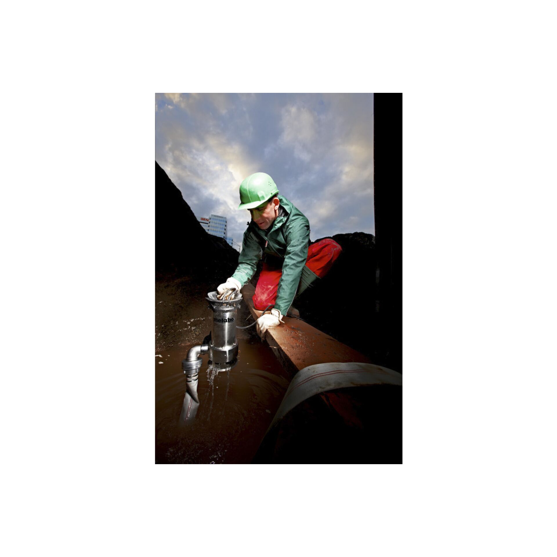 Person, Arbeiter, Schutzhelm, Helm, Handschuh