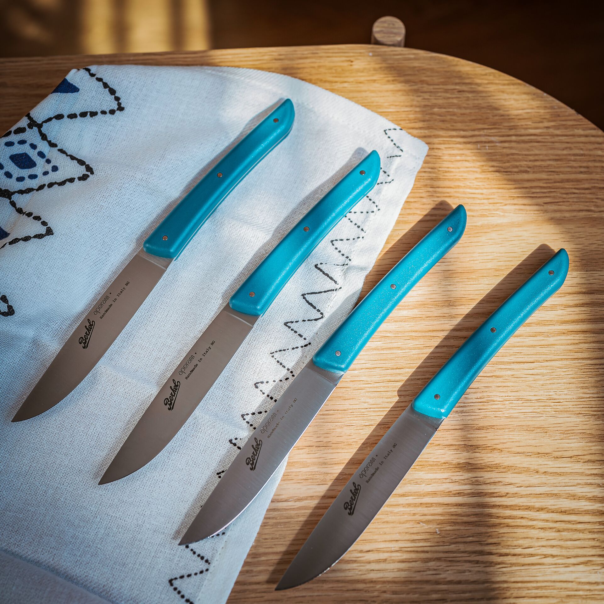 kitchen knife, paring knife, turquoise handle, stainless steel, set of four