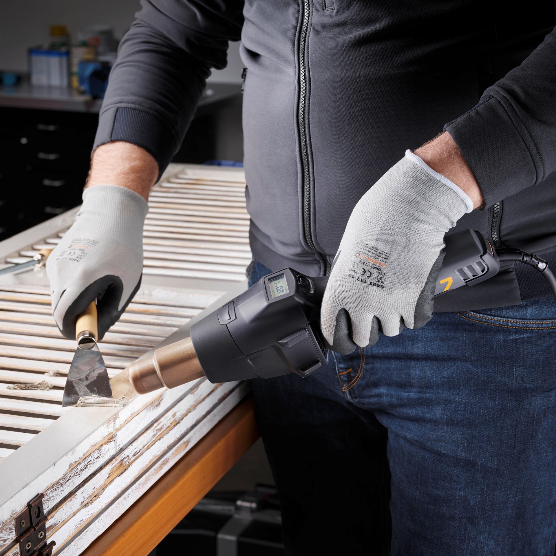 Bekleidung, Handschuh, Axt, Werkzeug, Waffe