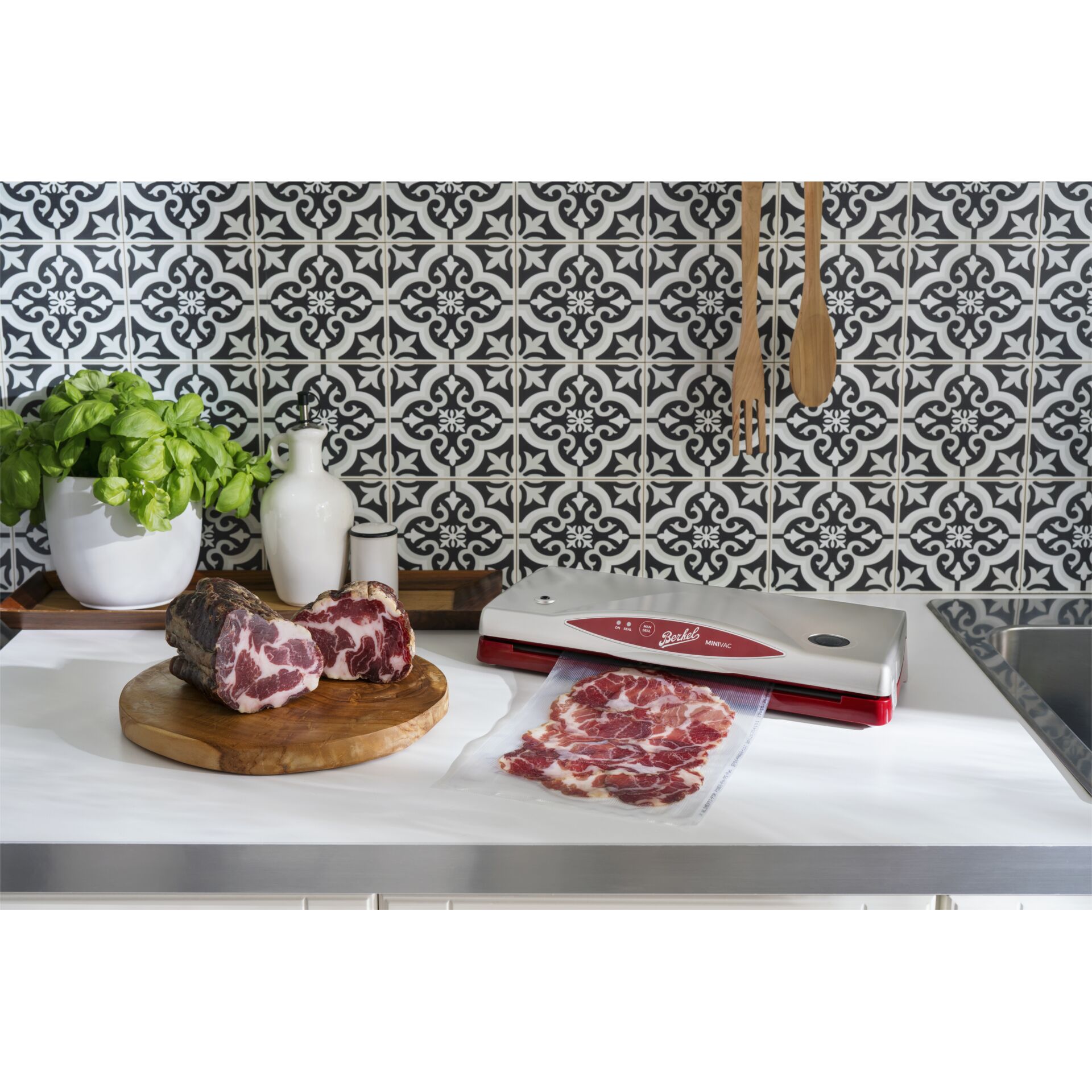 Küchenwerkzeug, Vakuumierer, Rinderbraten, Kochplatte, Hackfleisch