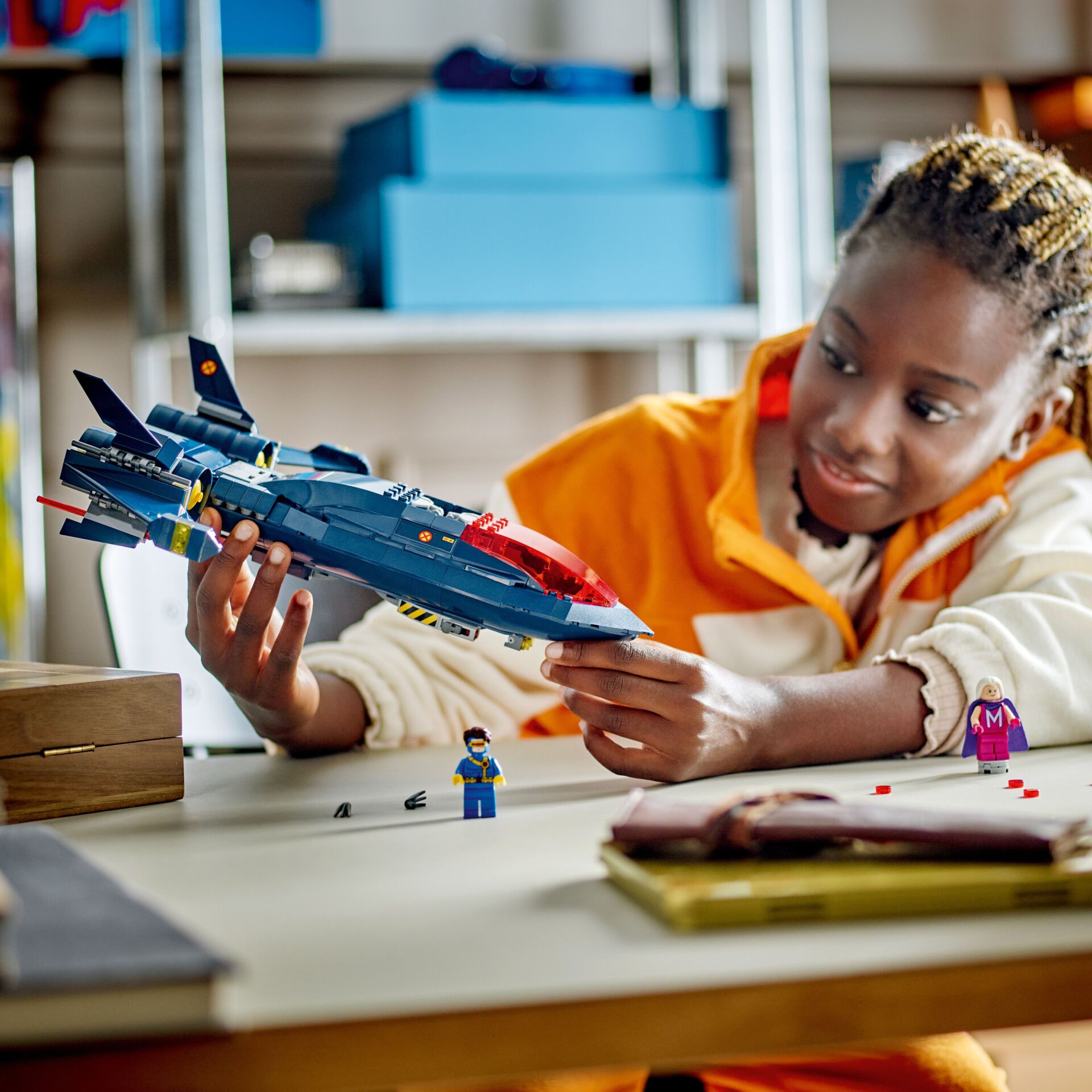 Spielzeug, Person, Studentin