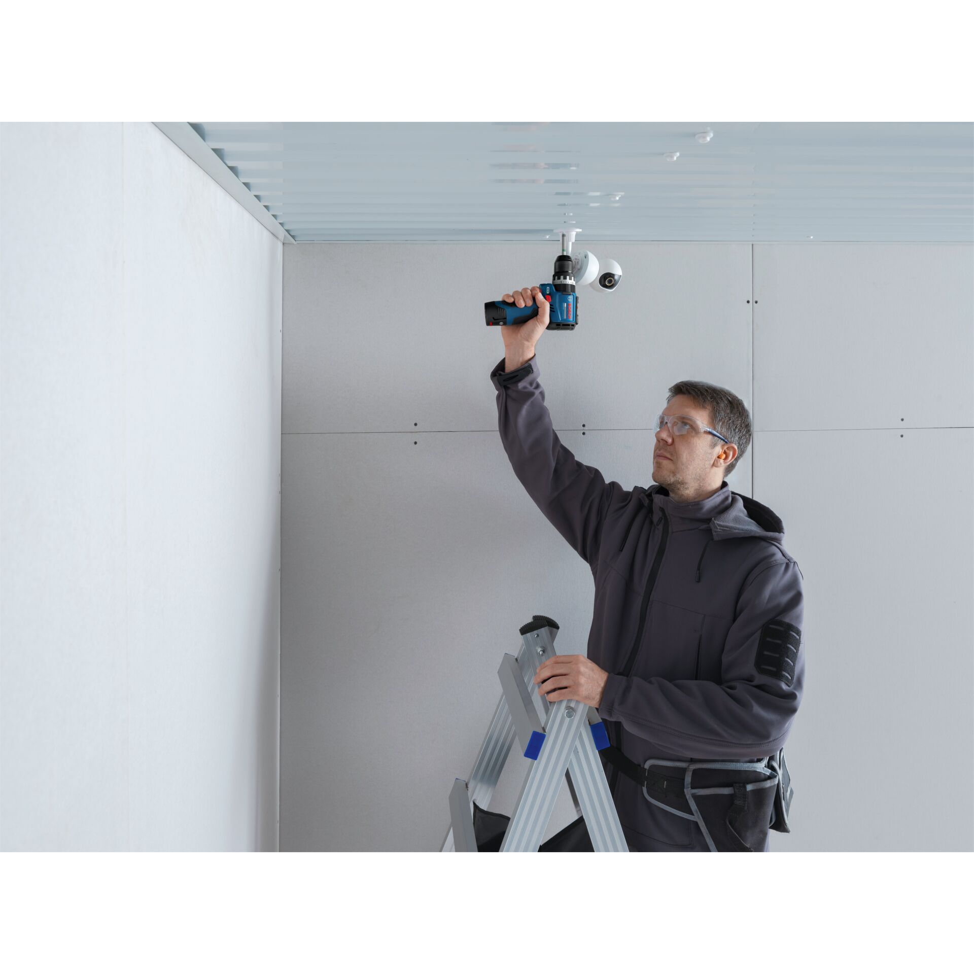 Halter, Bohrmaschine, Kleber?, Geräteinstallation, Werkzeug