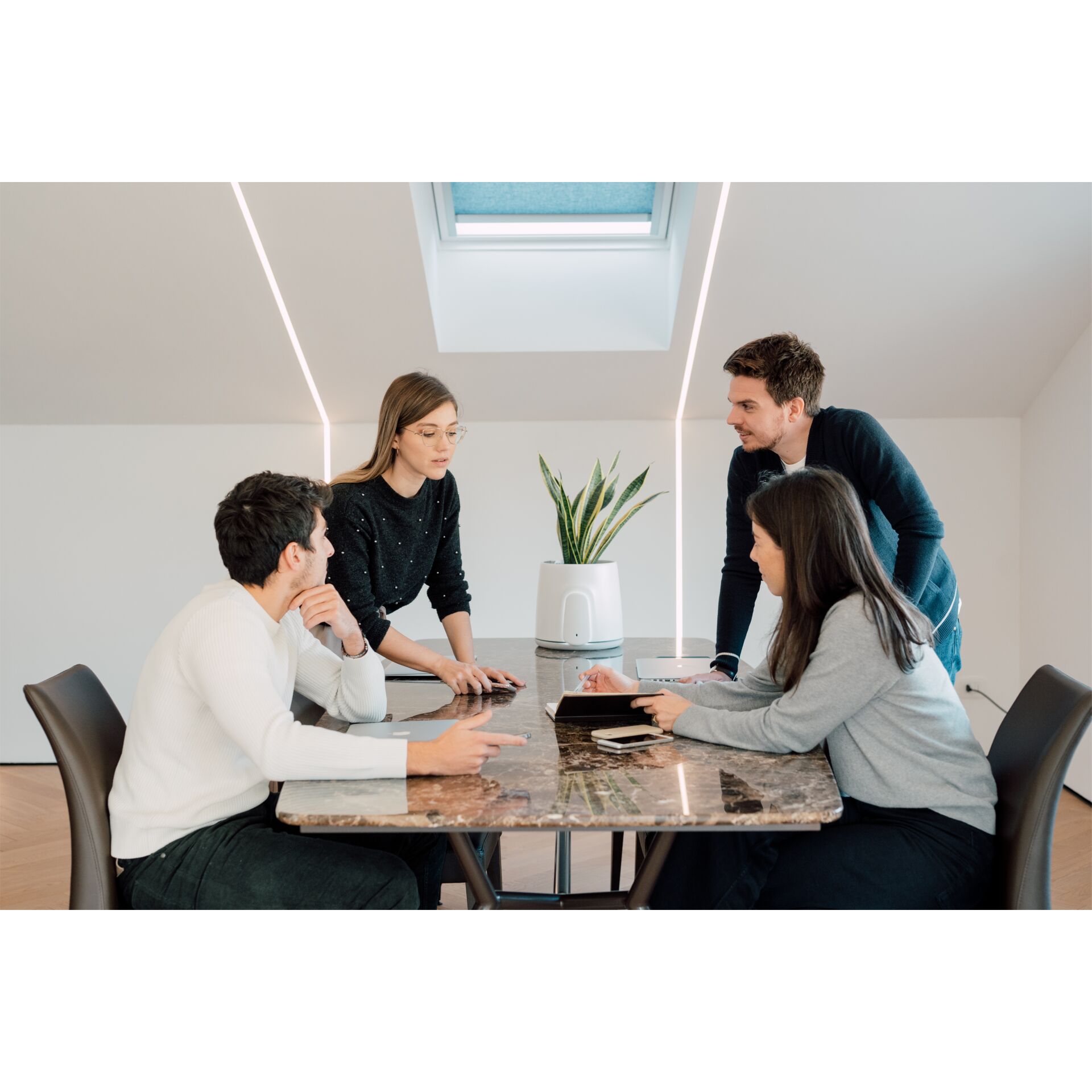 Konversation, Person, Erwachsener, Weiblich, Frau