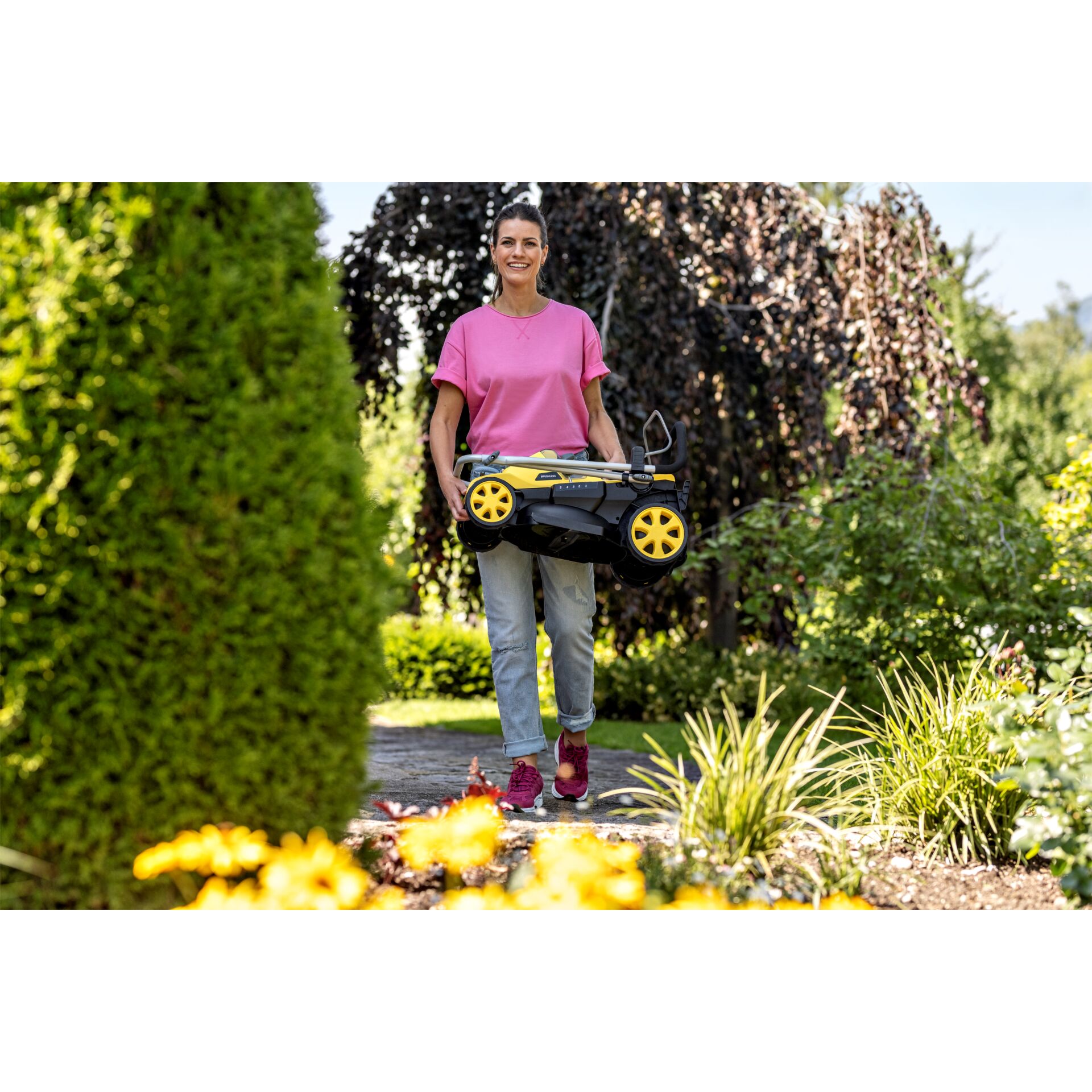 Gras, Rasen, Person, Gerät, Halskette