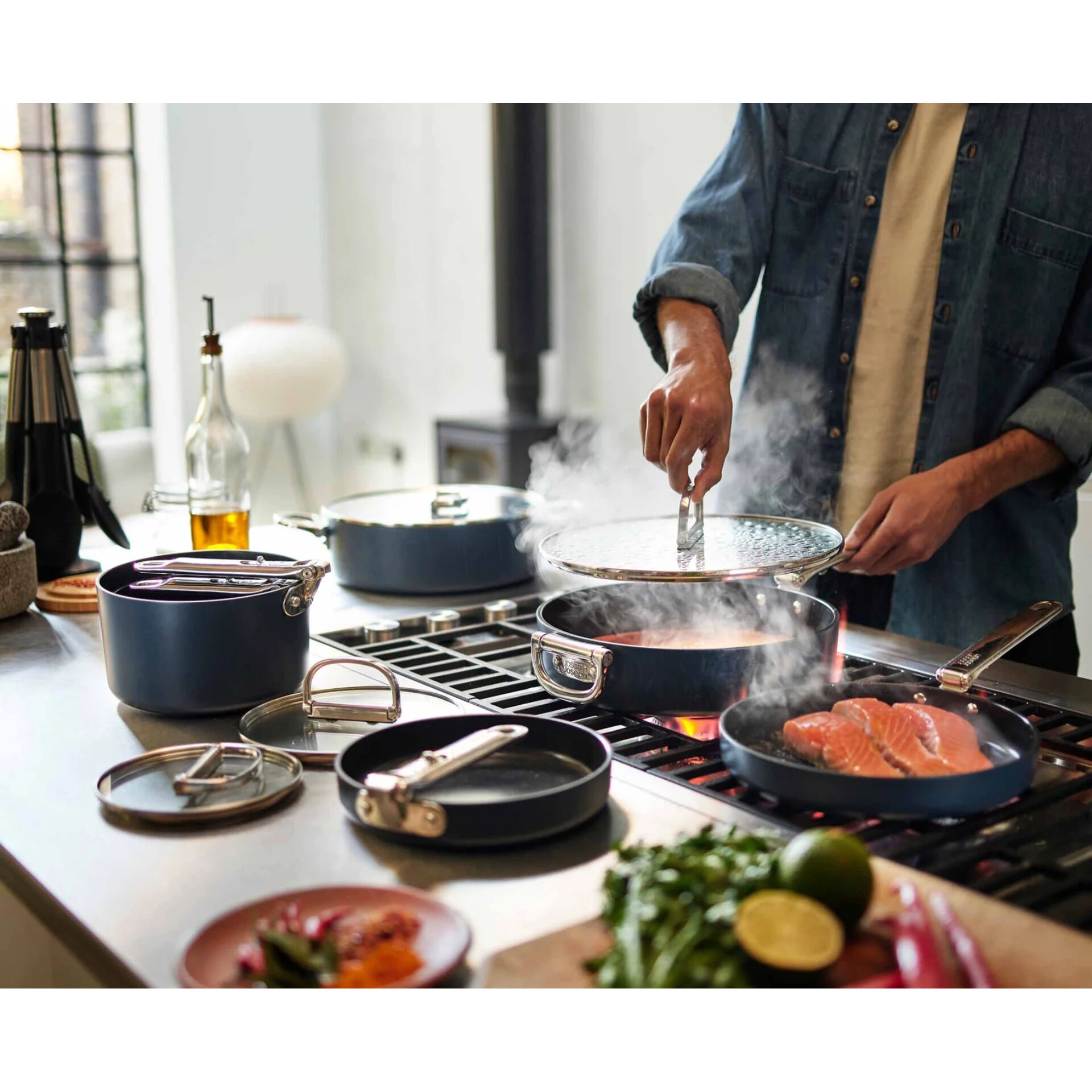 Erwachsener, Männlich, Mann, Person, Kochgeschirr, Erwachsener, Männlich, Mann, Person, Kochgeschirr