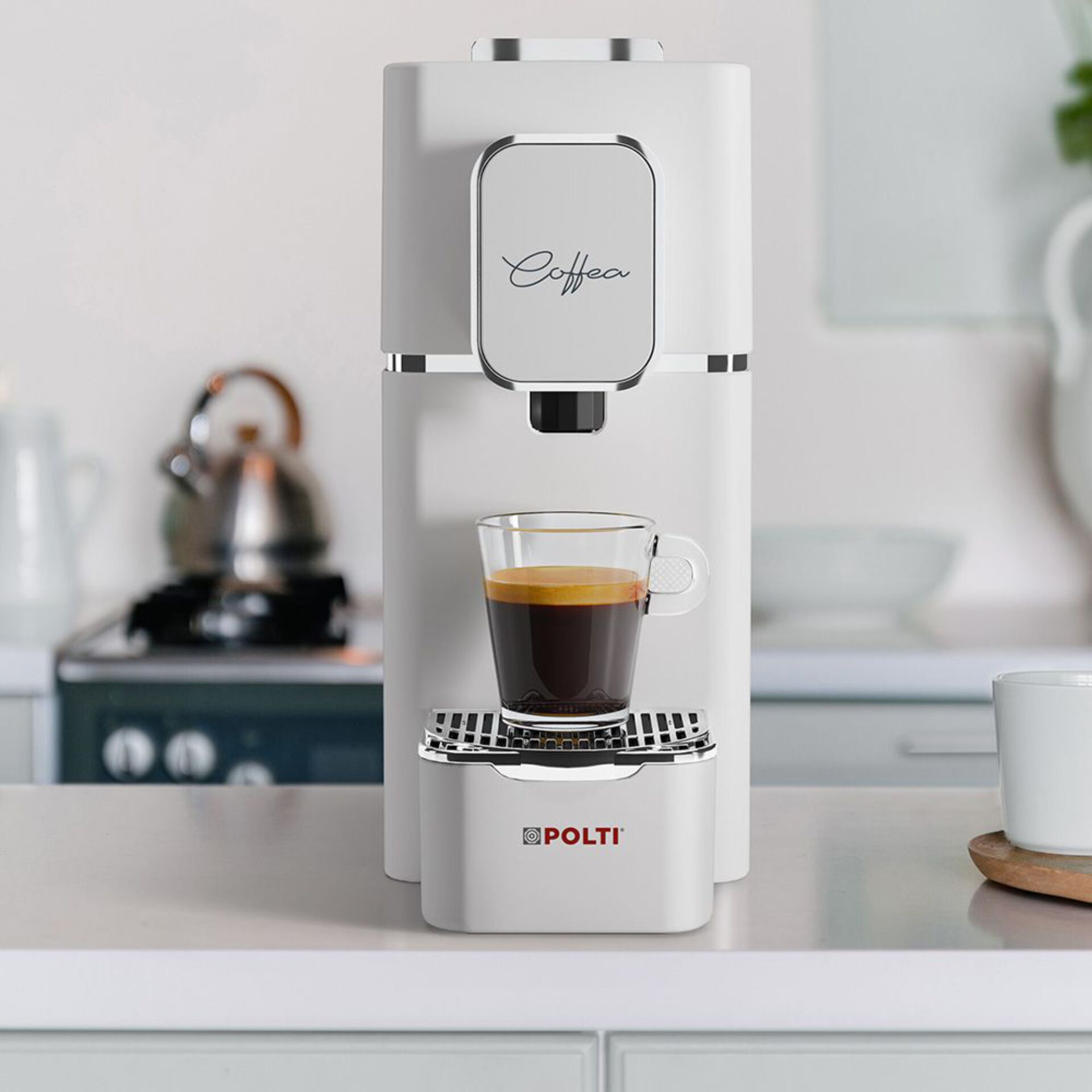 Kaffeemaschine, Espressomaschine, weißes Gehäuse, Tassenablage, Kaffeeauslauf