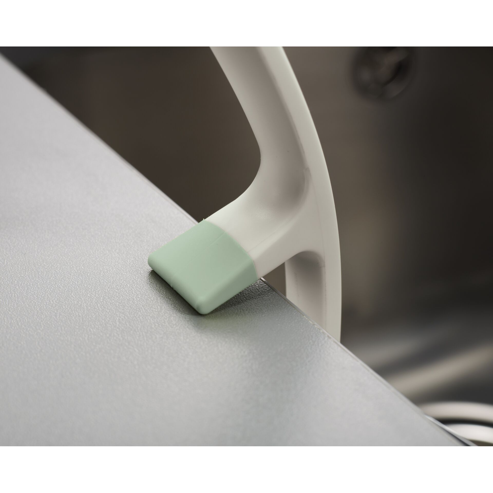 Sinken, Waschbeckenhahn