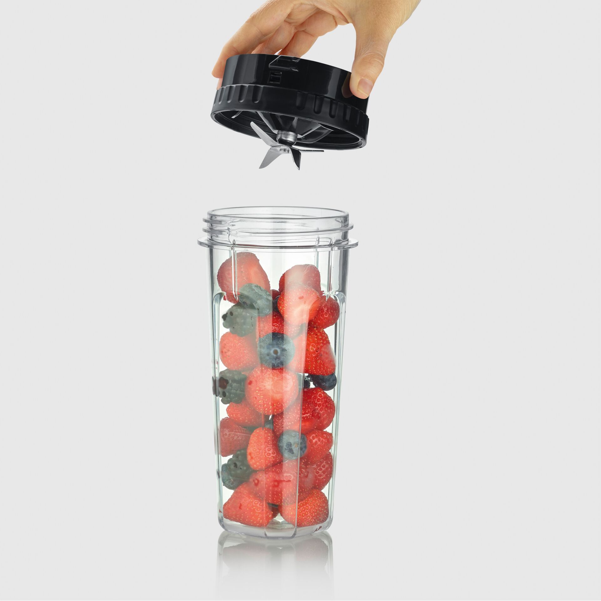 Mixeraufsatz, Mixbecher, Kunststoff, transparenter Becher, Edelstahlklingen