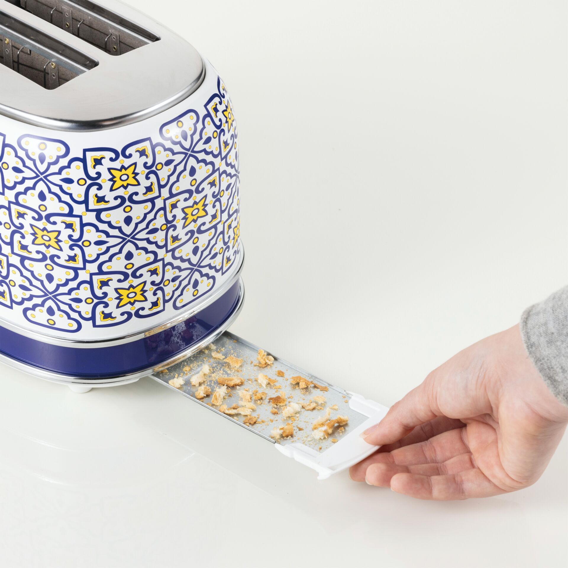 Toaster, Toaster mit Muster, Küchenzubehör, Küchengerät, Bräunungsschlitze