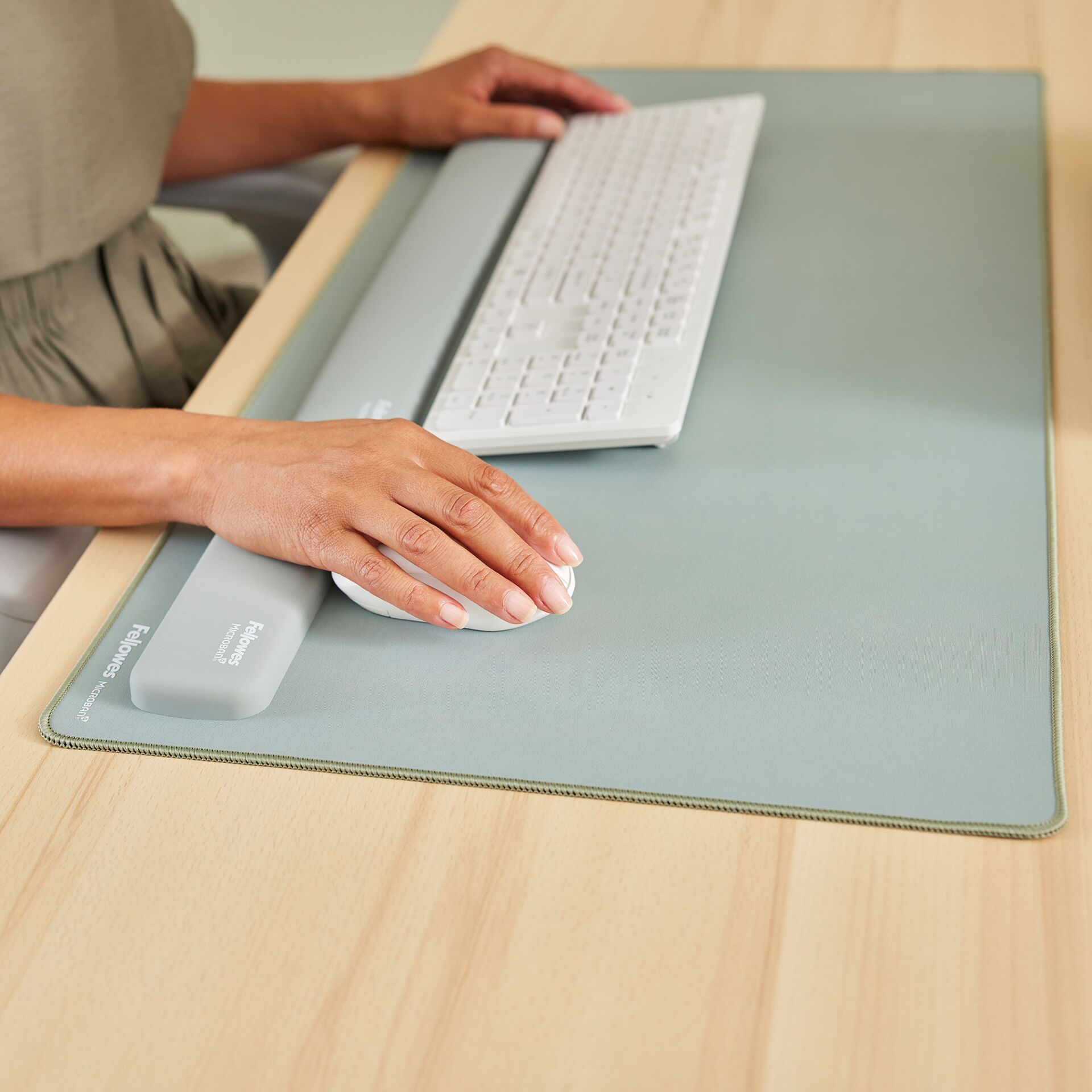 Tabelle, Computer, Laptop, Computer-Tastatur, Person